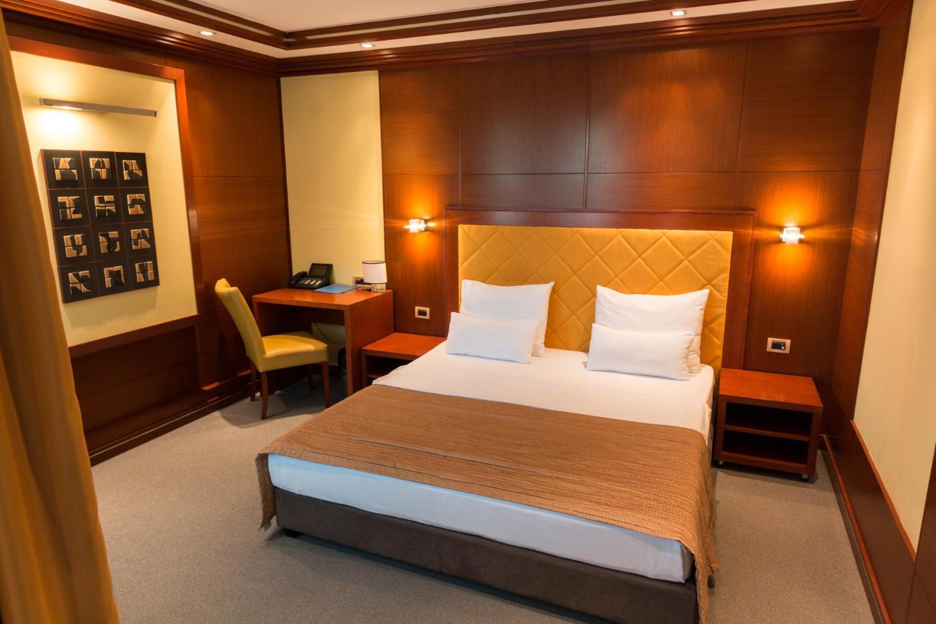 Exclusive Room - Photo 7