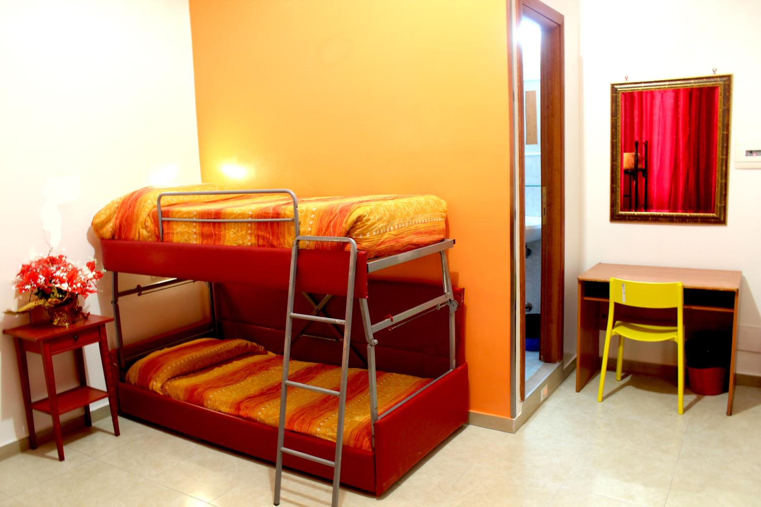 Standard Quadruple Room photo 2
