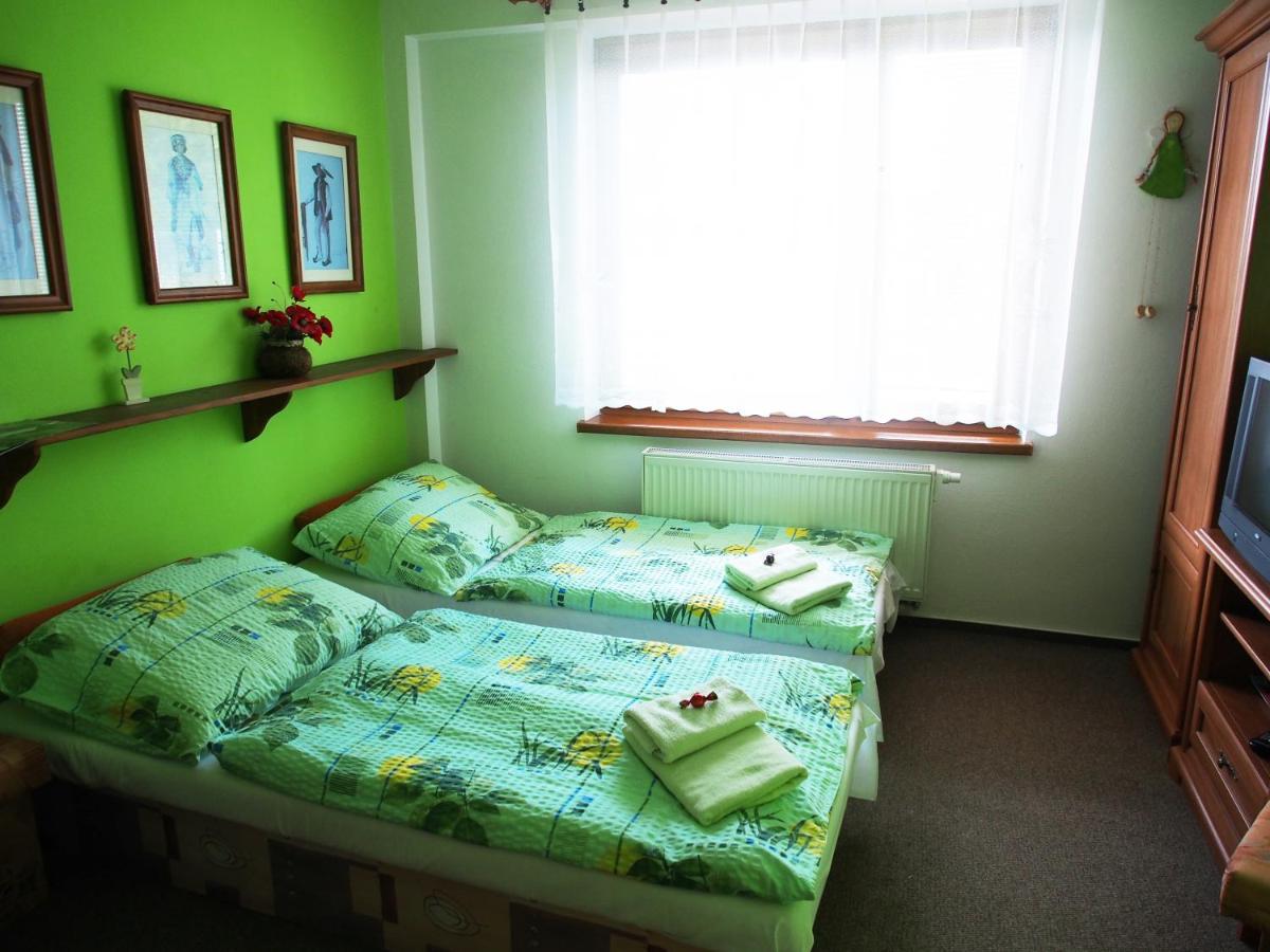 Standard Twin Room photo 1