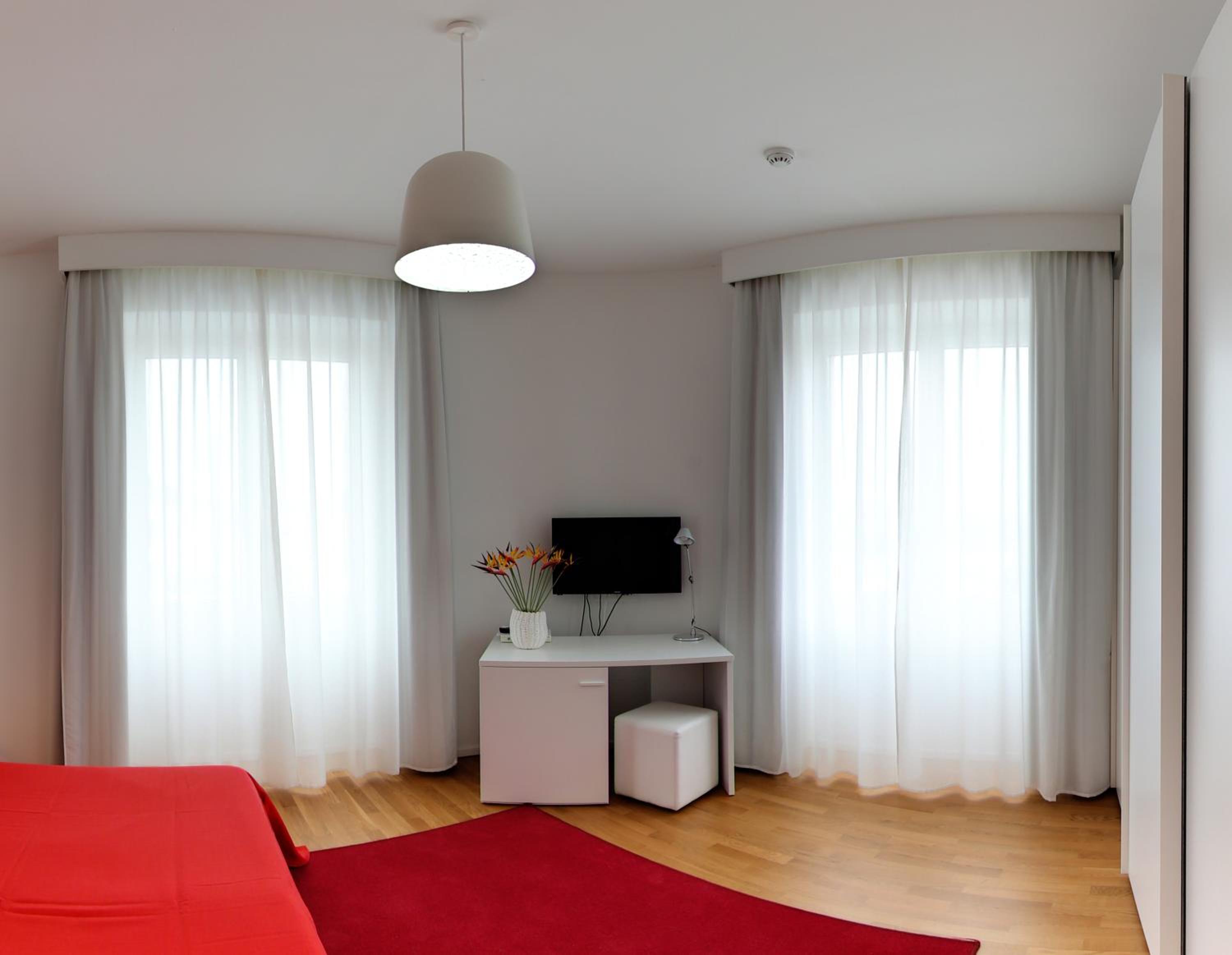 Standard Double or Twin Room photo 2