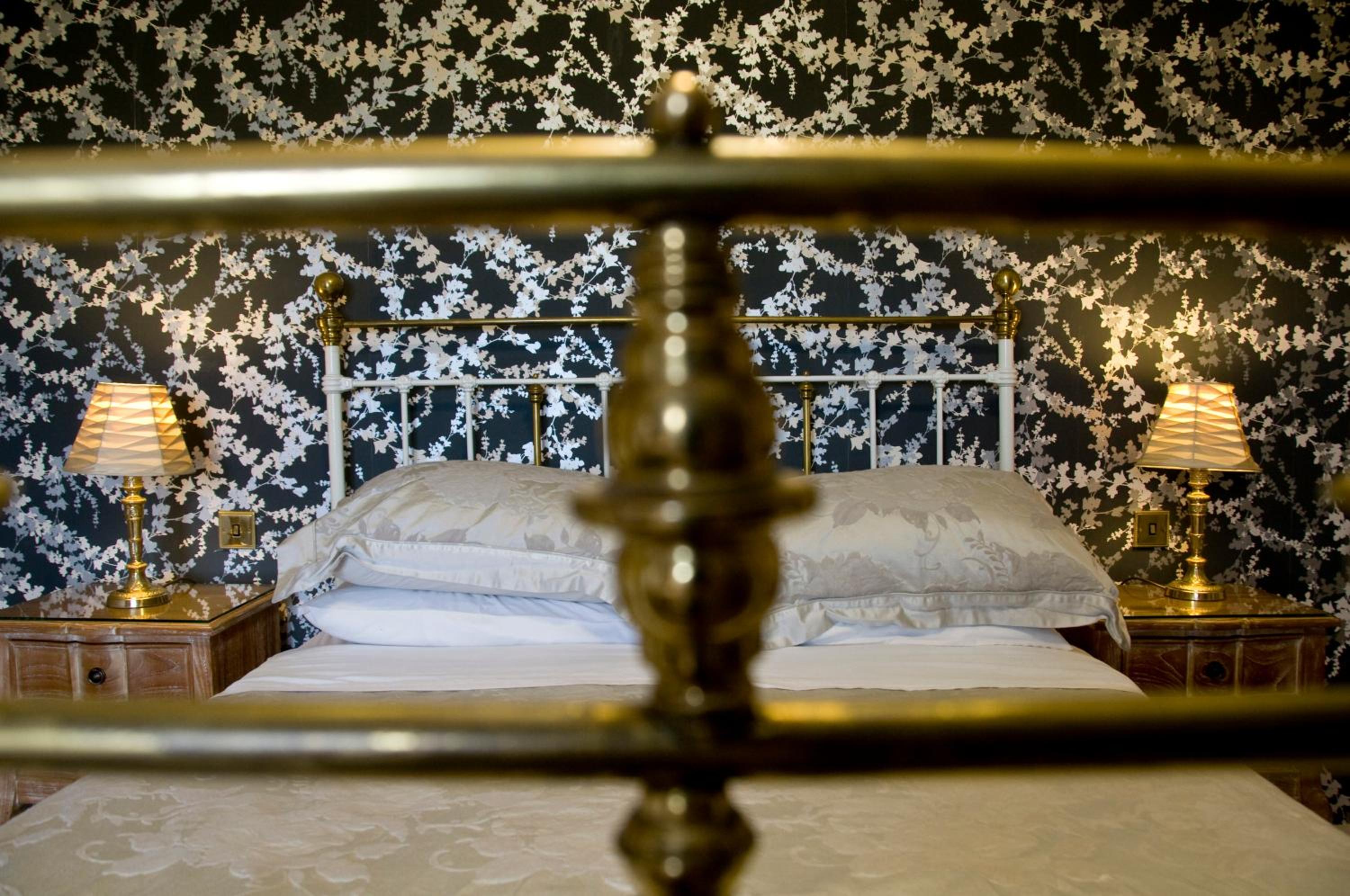 Superior Double Room with Bath - Photo 1