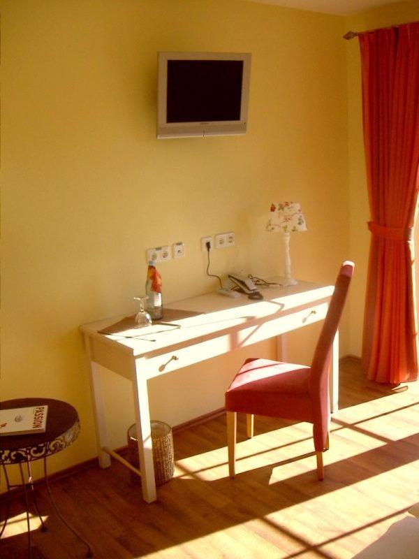 Single Room photo 3