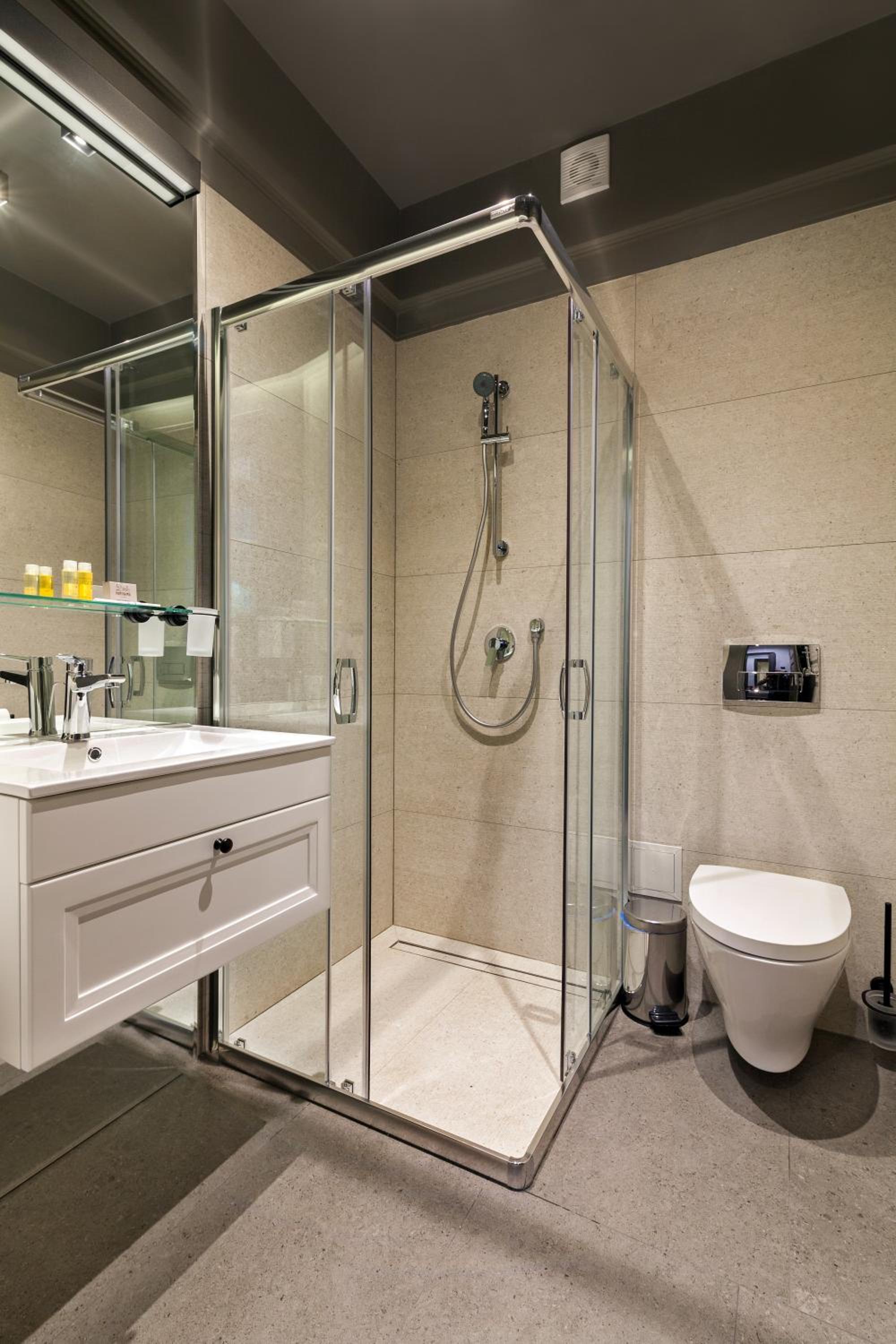 Double Room - Photo 4