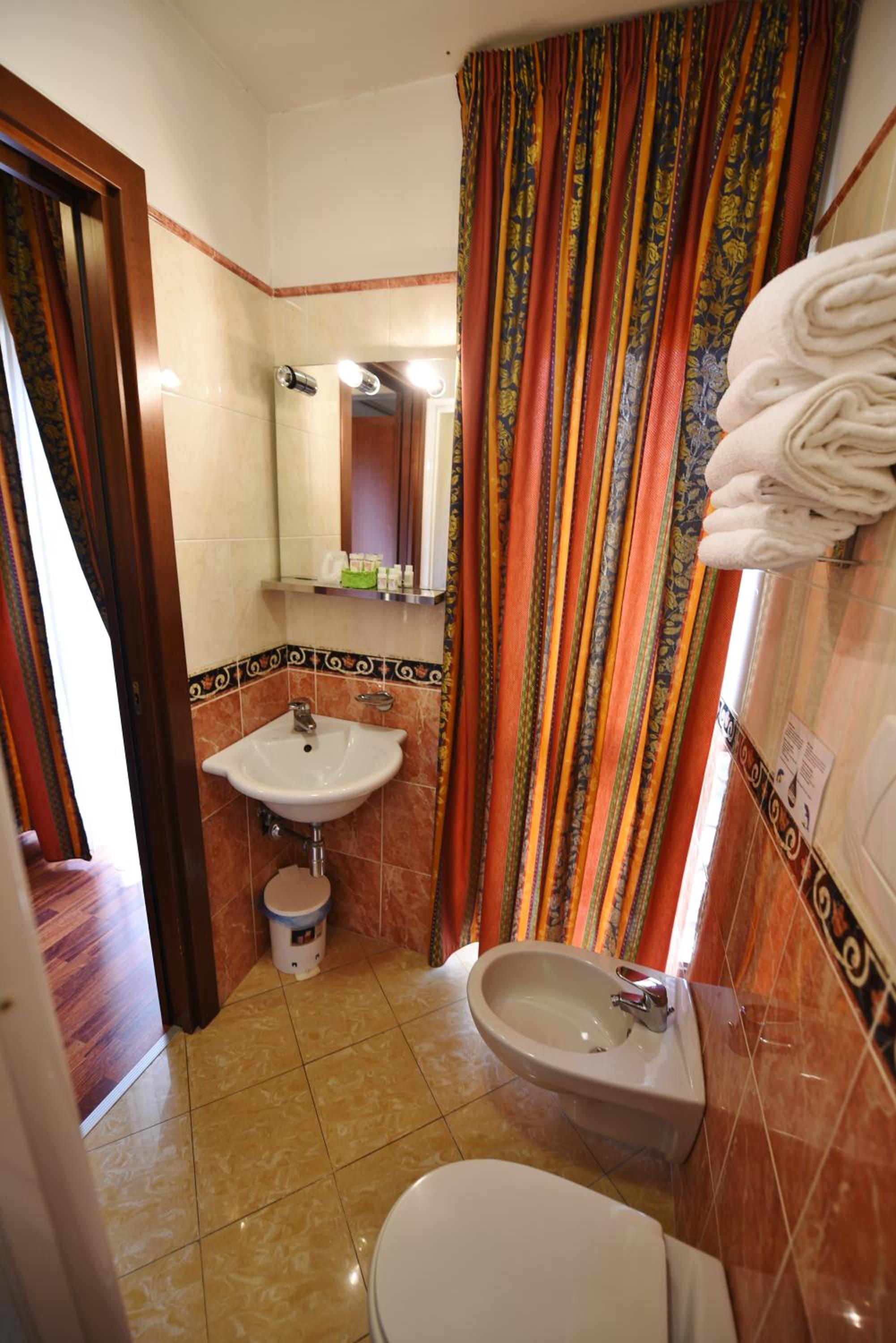 Triple Room photo 3