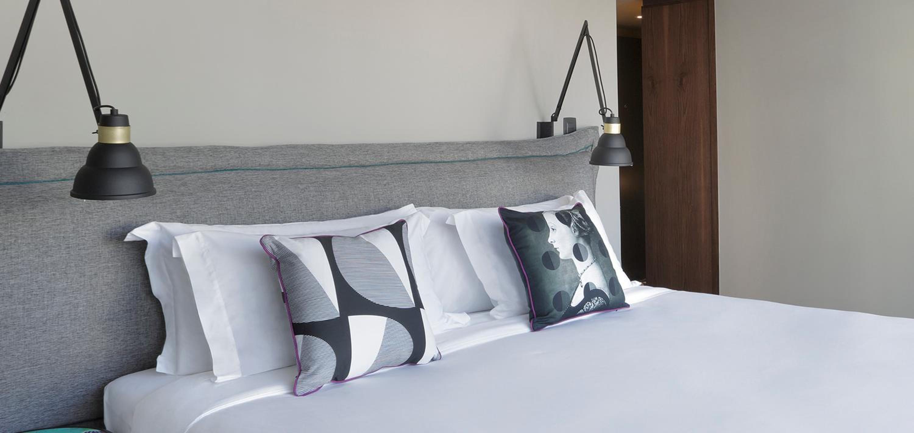 Quarto Standard PCD - Cama de Casal