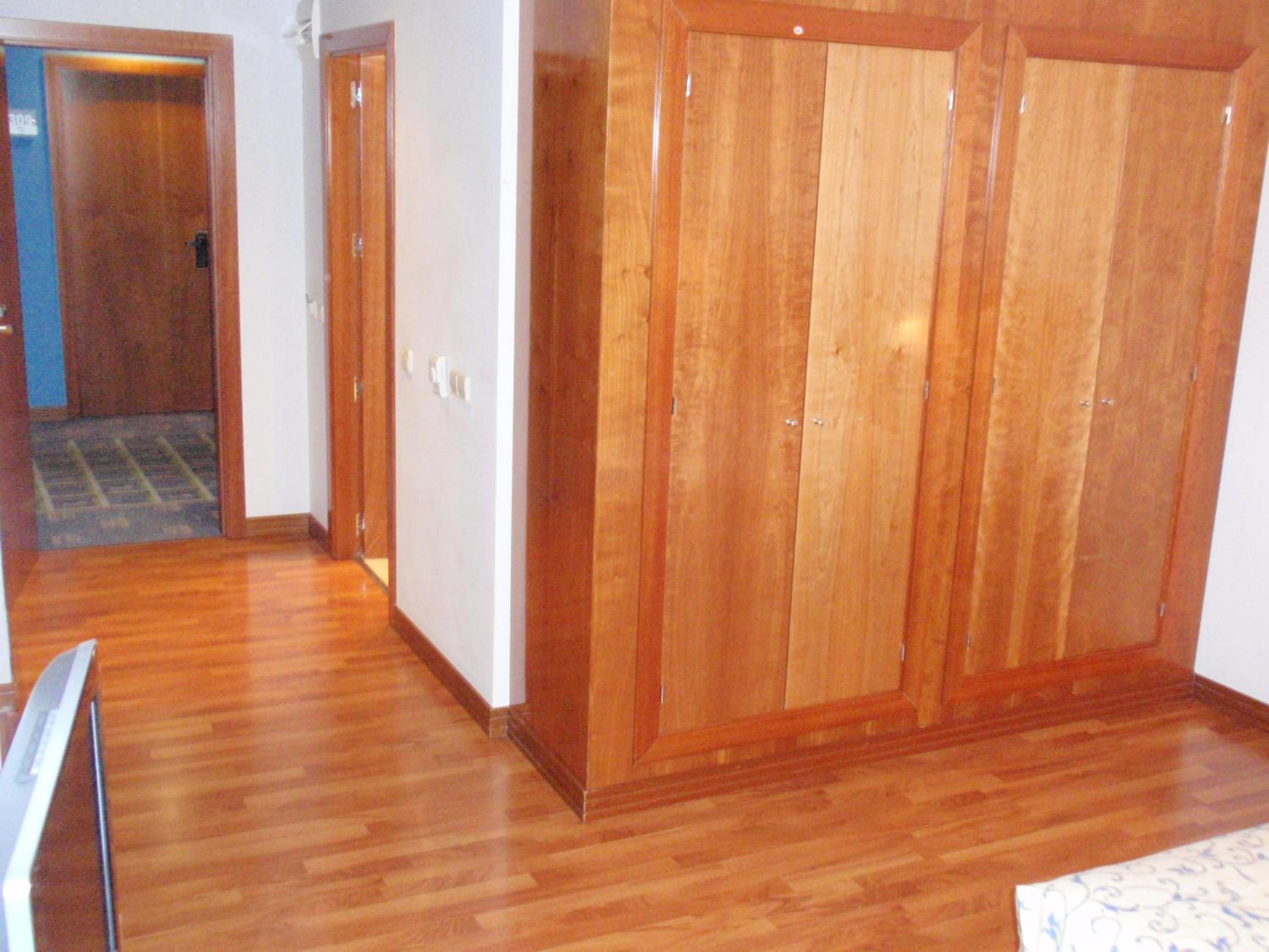 Single Room - Photo 3