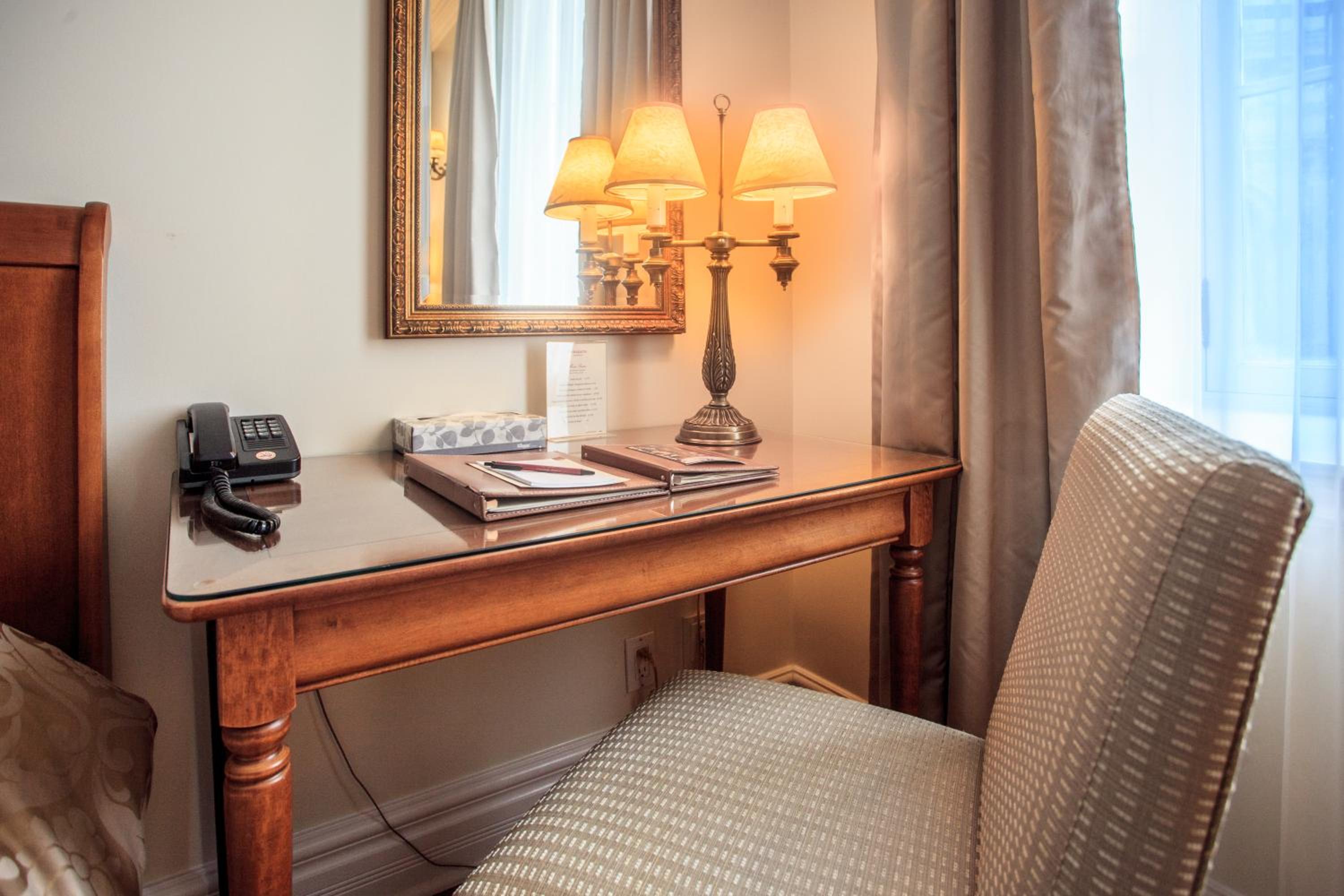Standard Queen Room - Photo 4