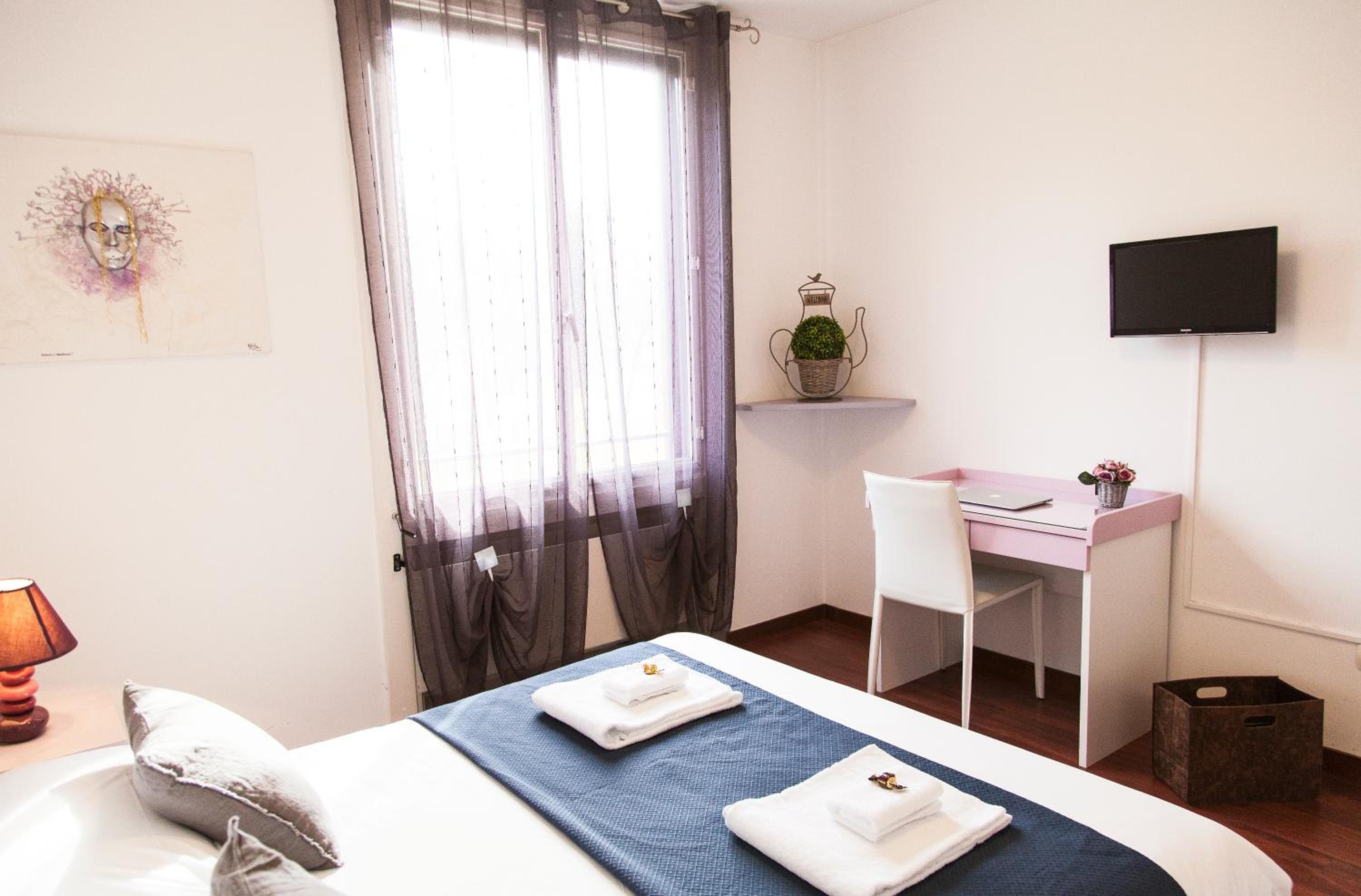 Double or Twin Room photo 2