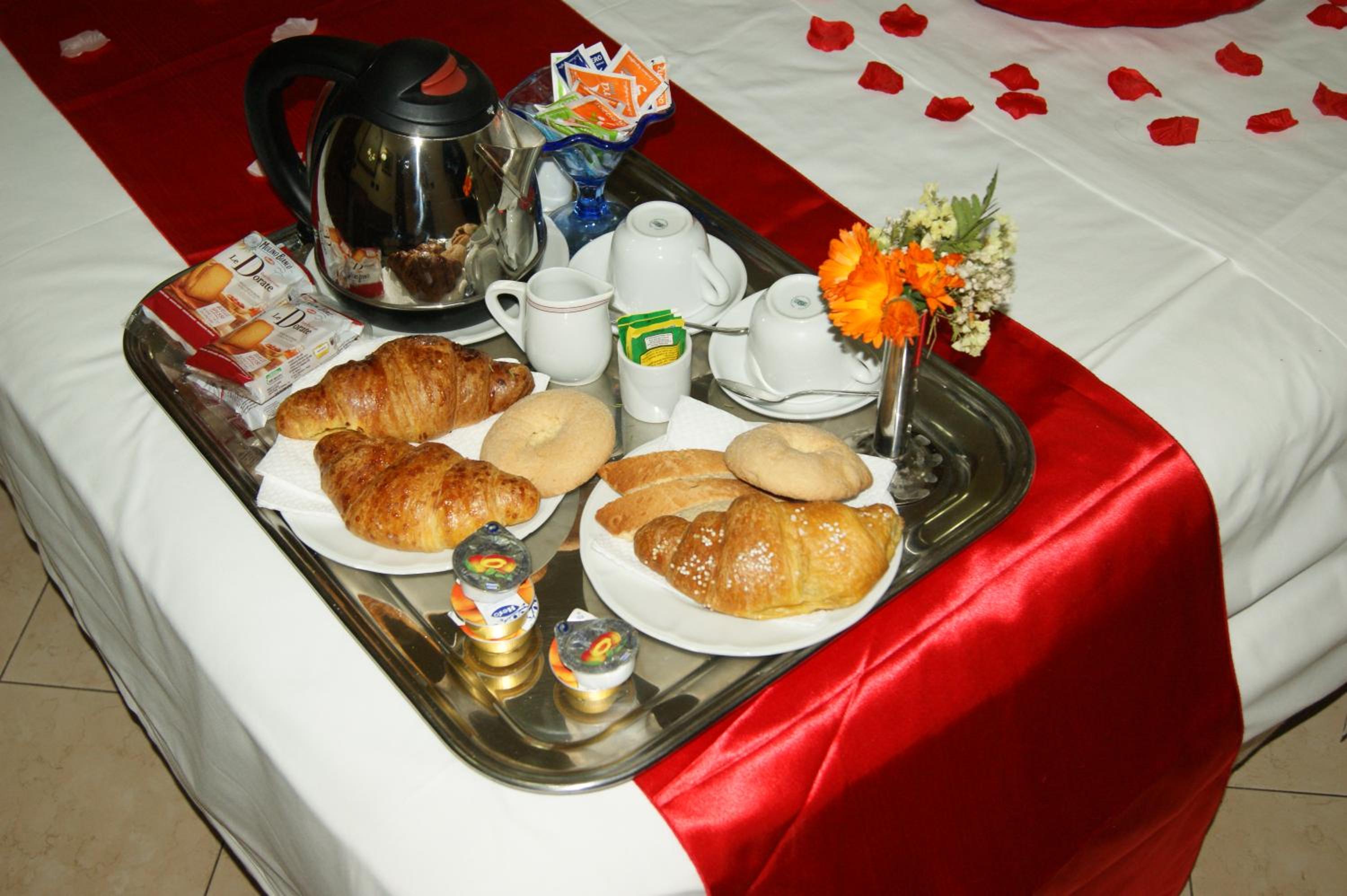 Deluxe Double or Twin Room - Photo 4