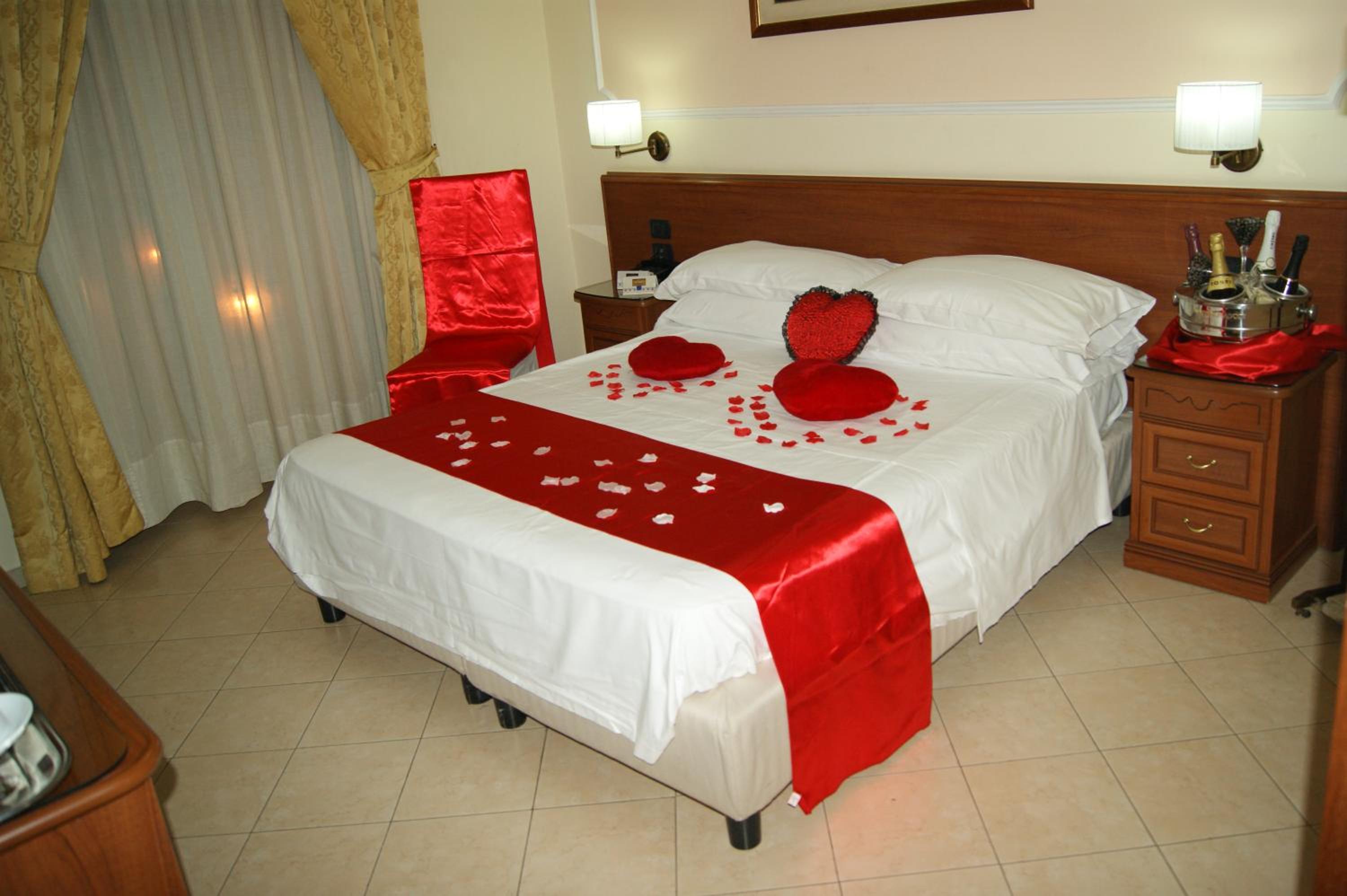Deluxe Double or Twin Room - Photo 1