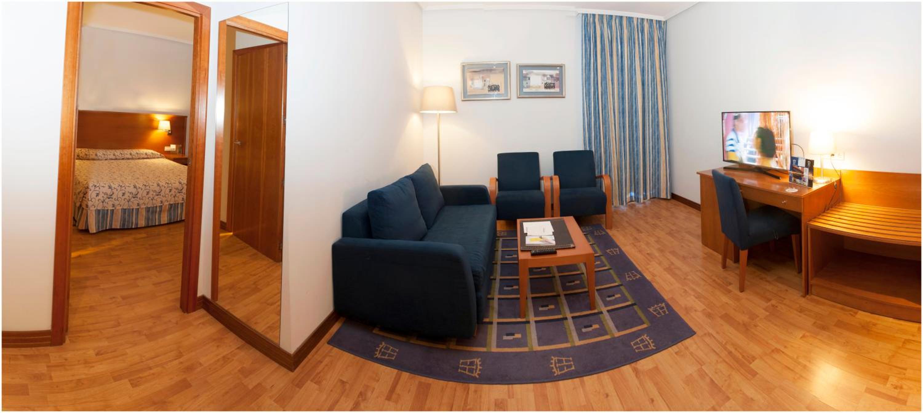 Junior Suite - Photo 2