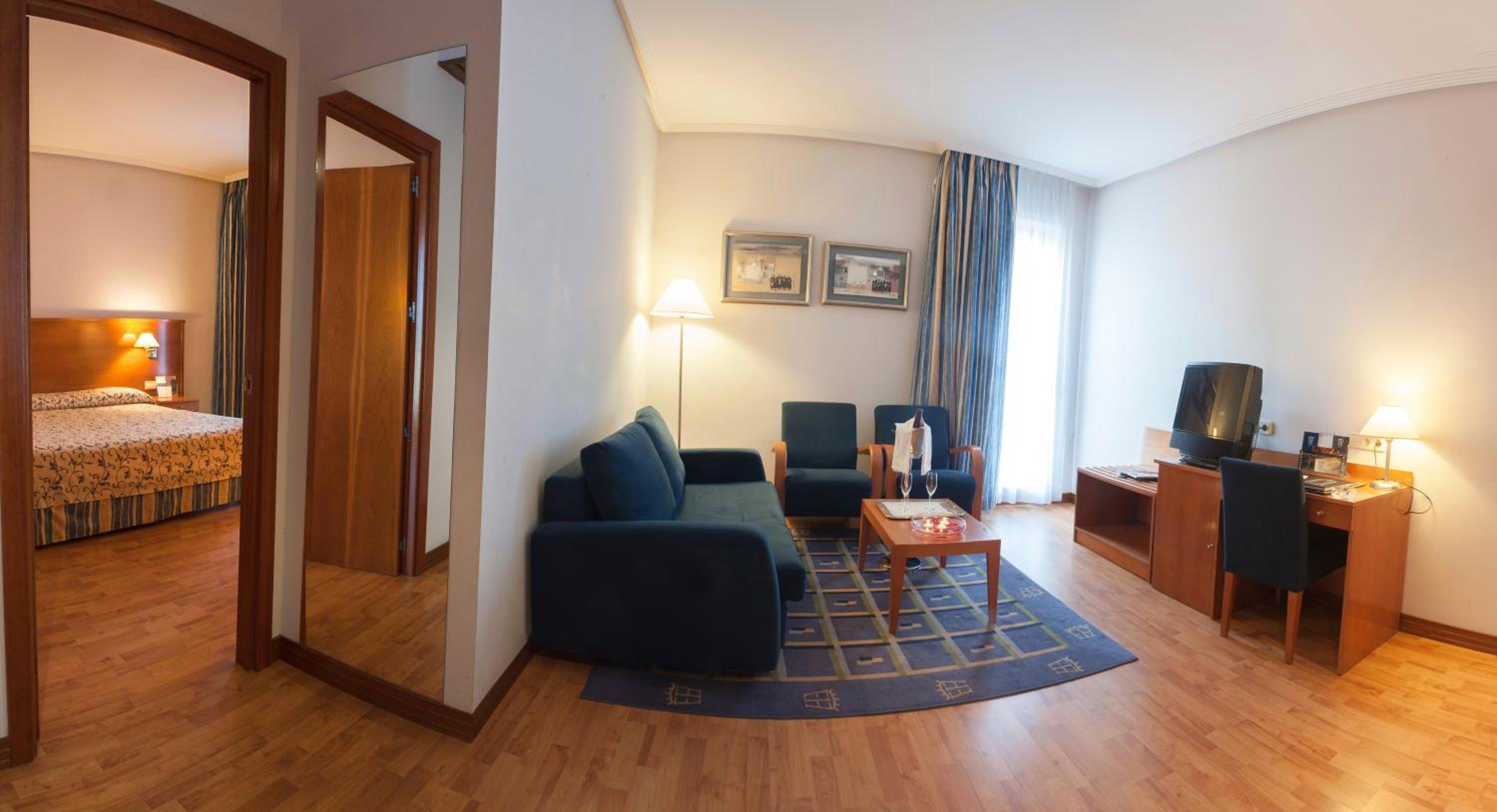 Junior Suite - Photo 1