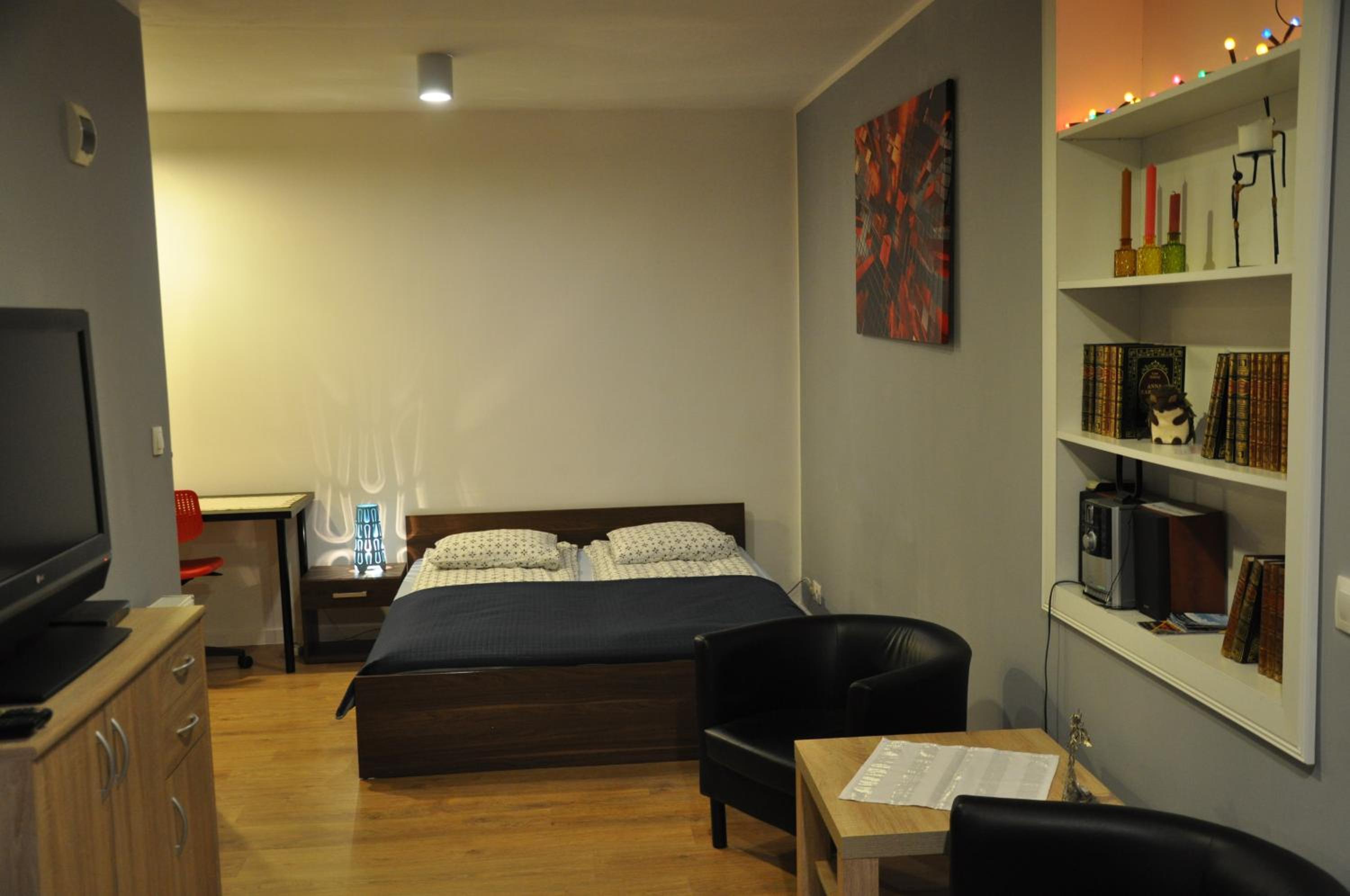 Studio with Double Bed - Photo 5