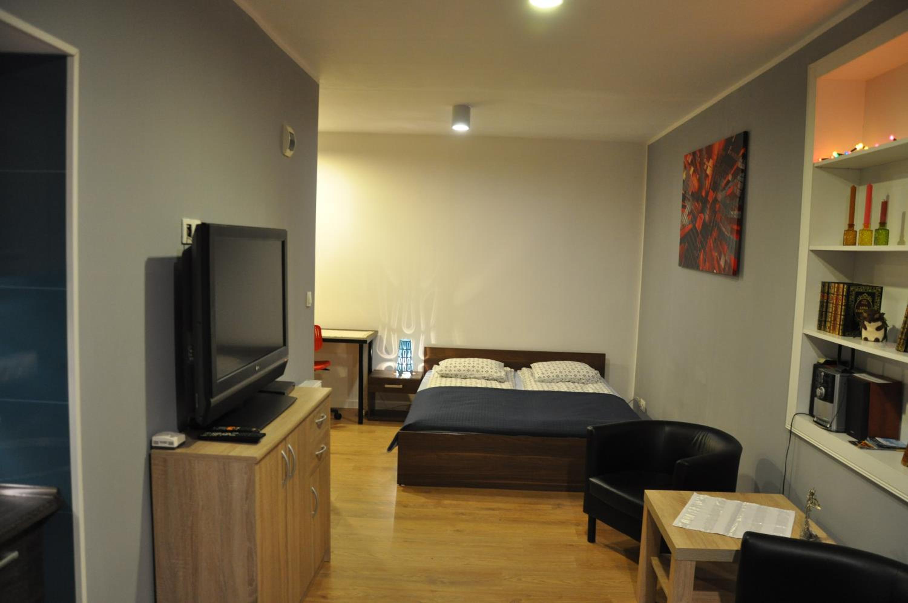 Studio with Double Bed - Photo 6