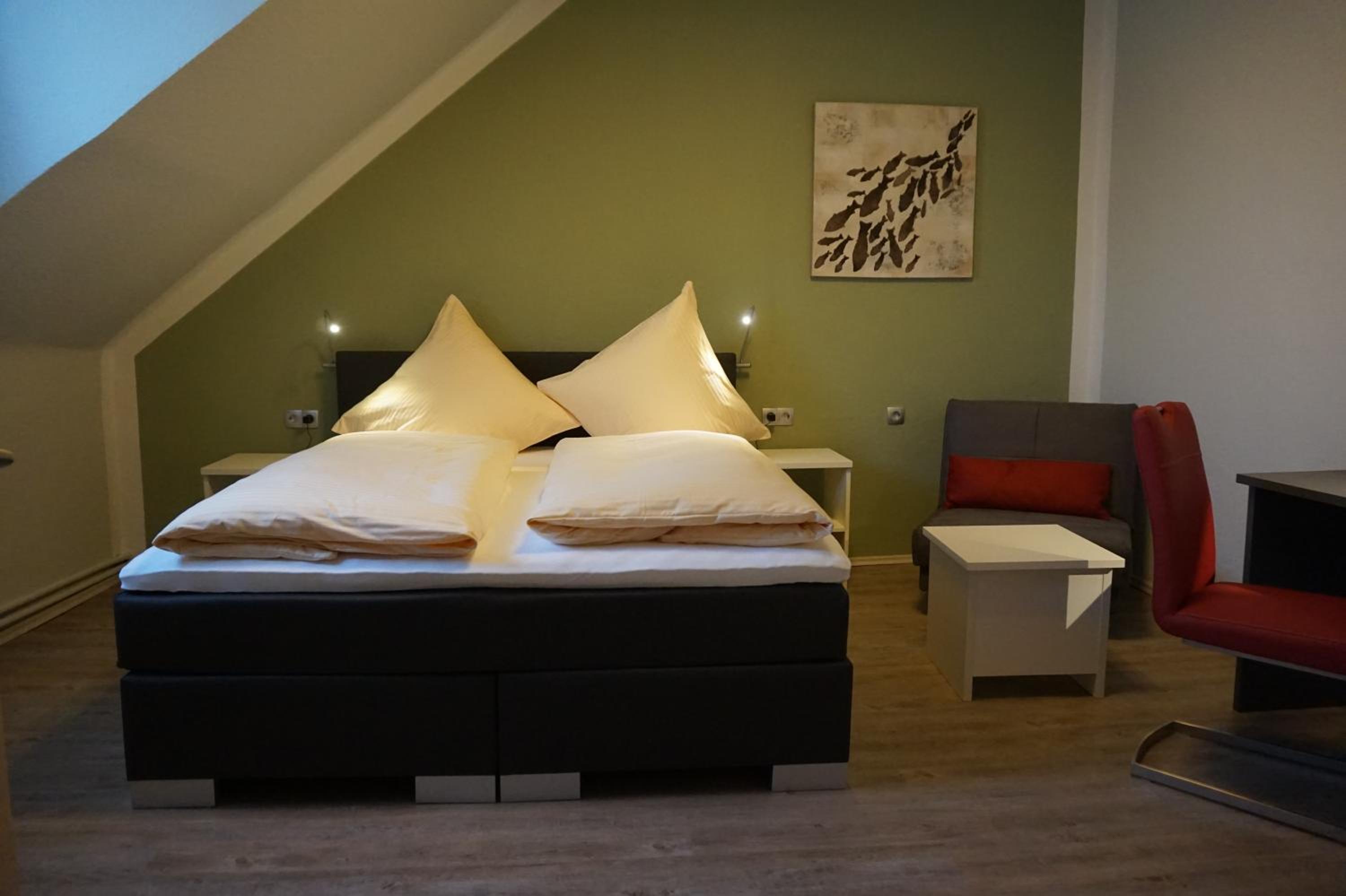 Double Room - Photo 7