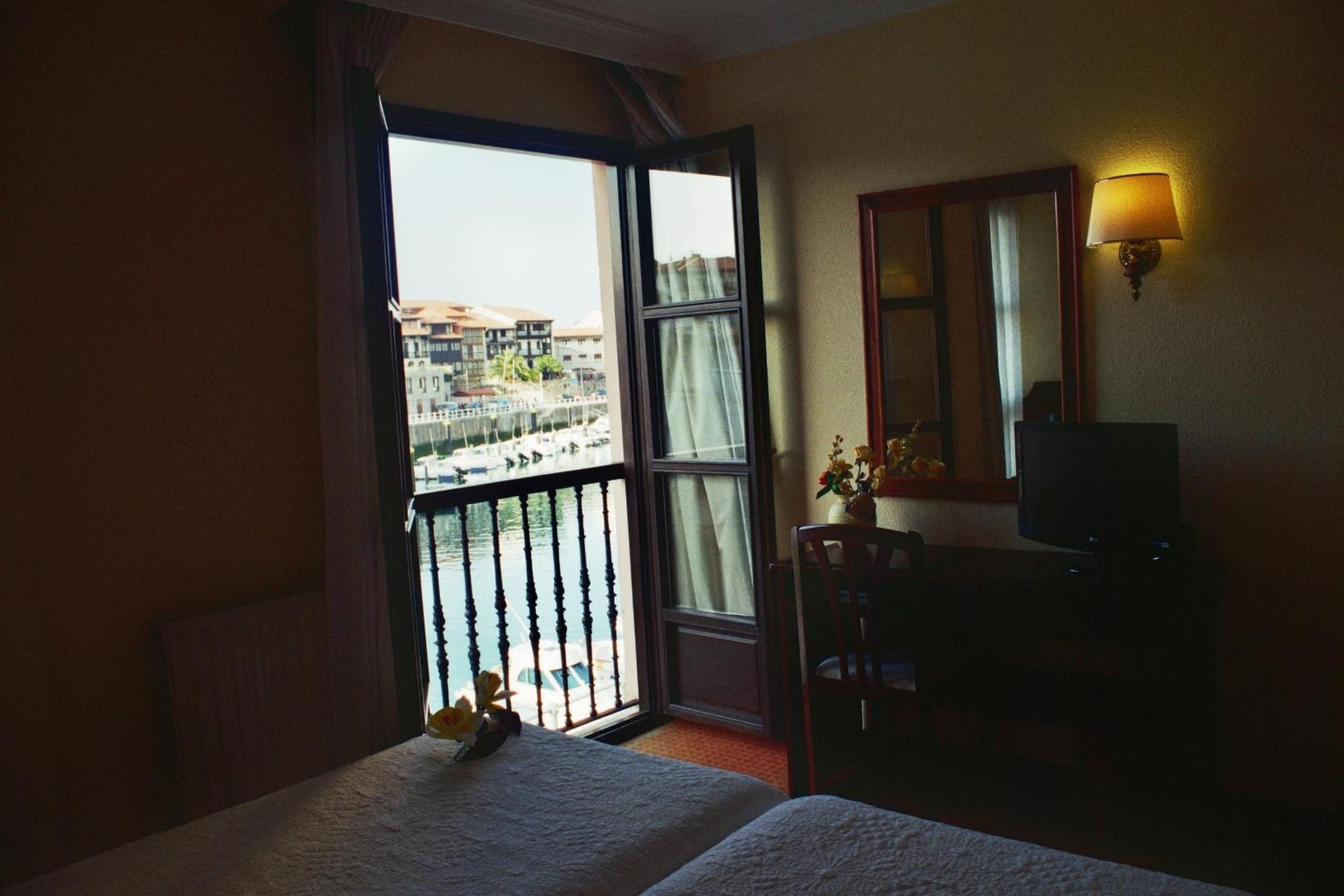 Double or Twin Room with Golf Package