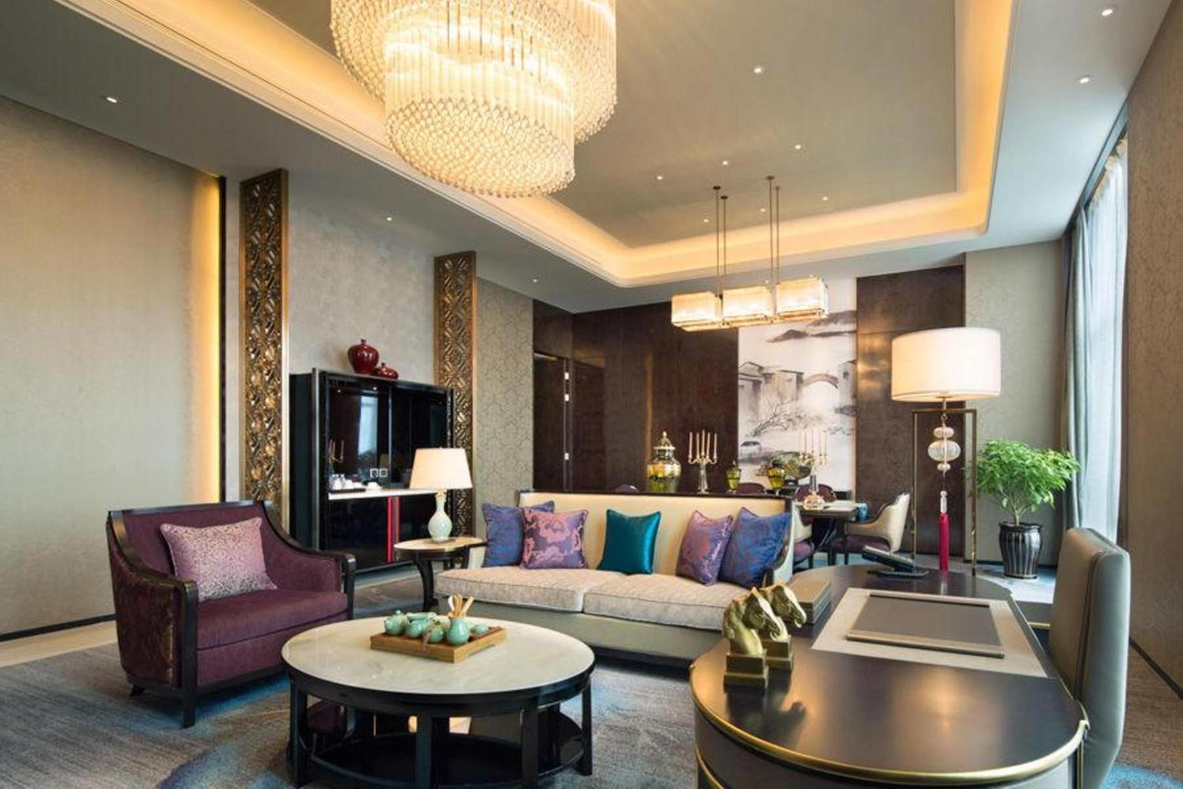 Chairman Suite