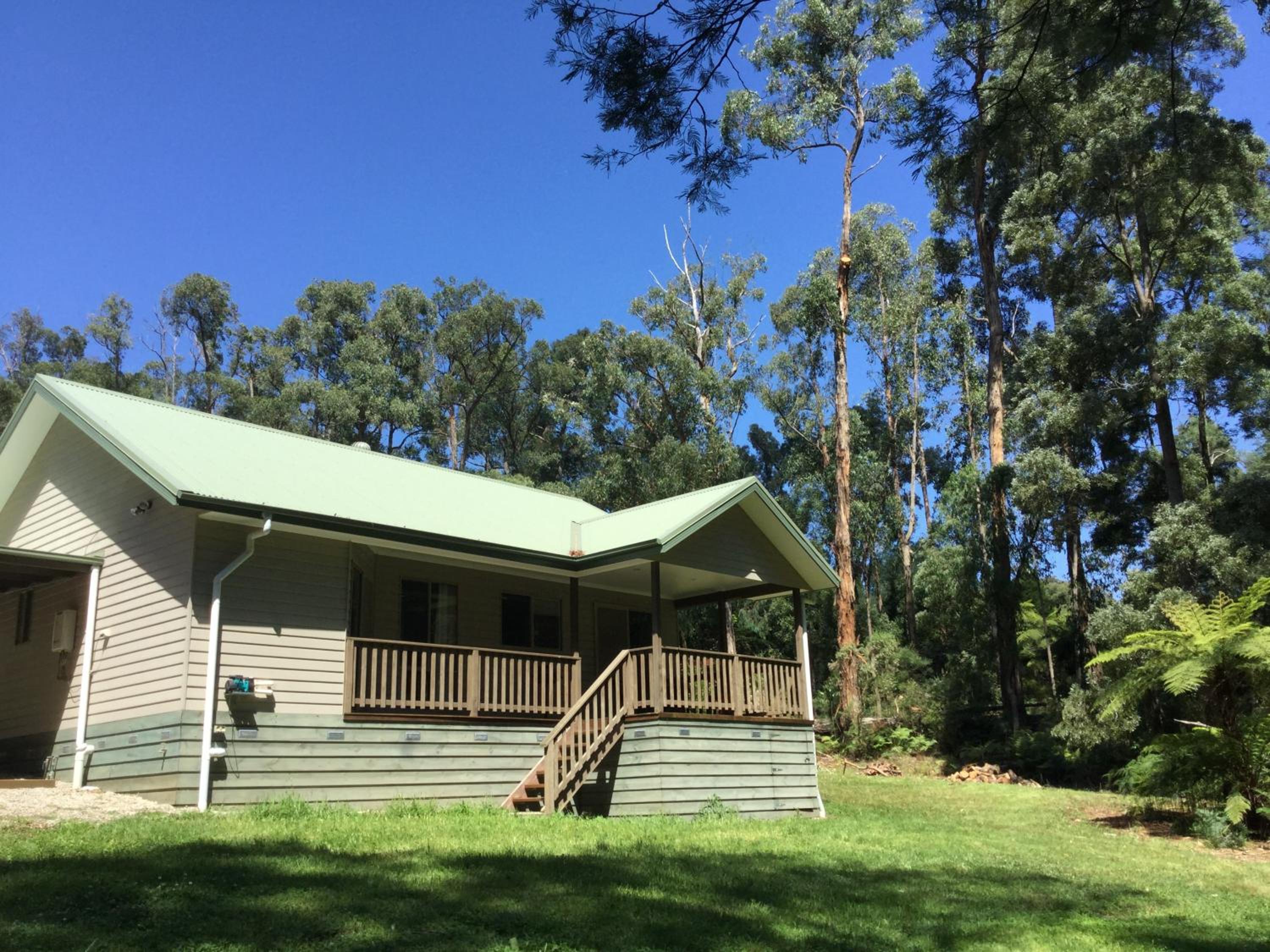 Self-Contained Cottage with Spa Bath - Forestview Cottage - Photo 11