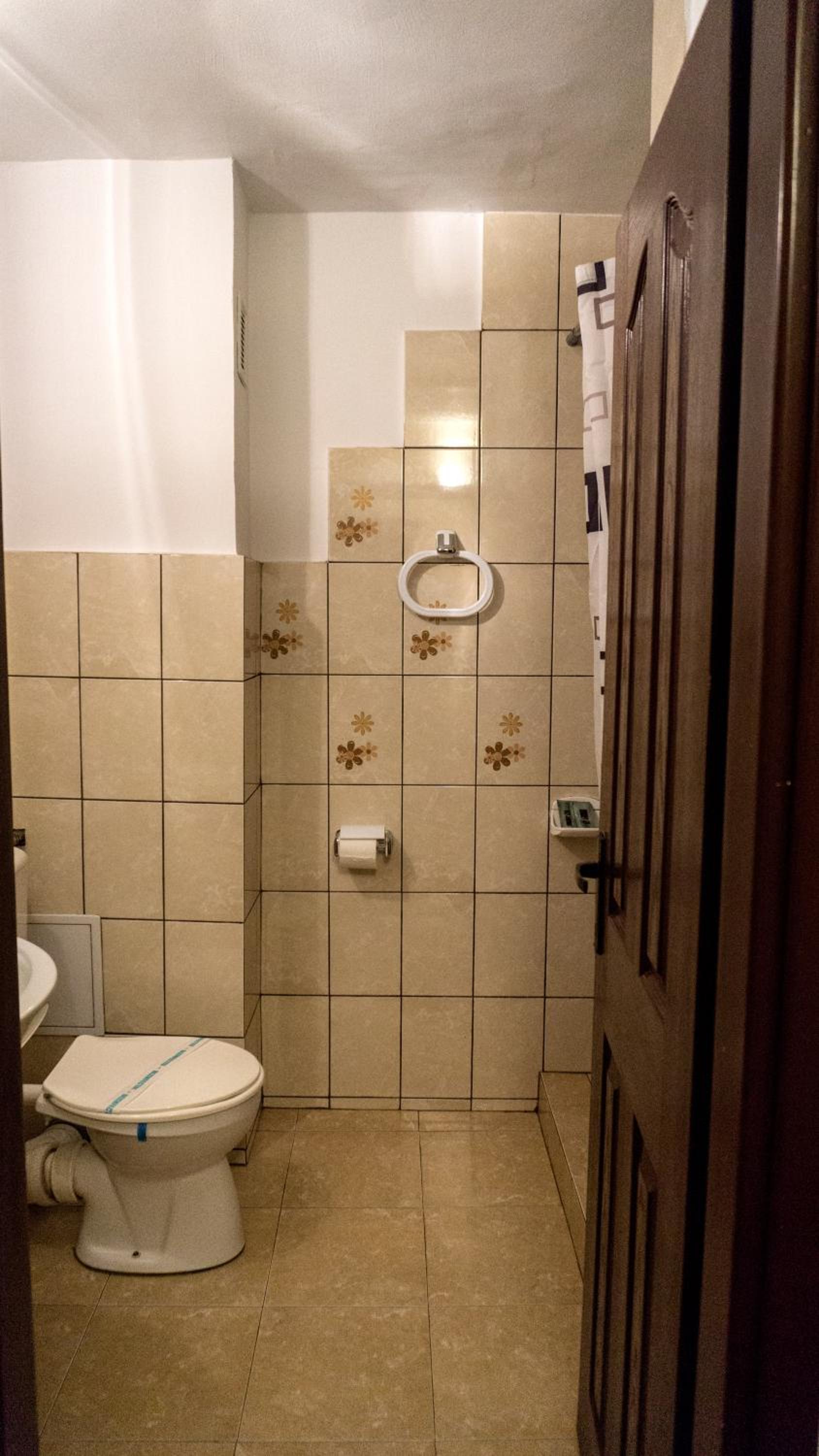 Double Room - Photo 4