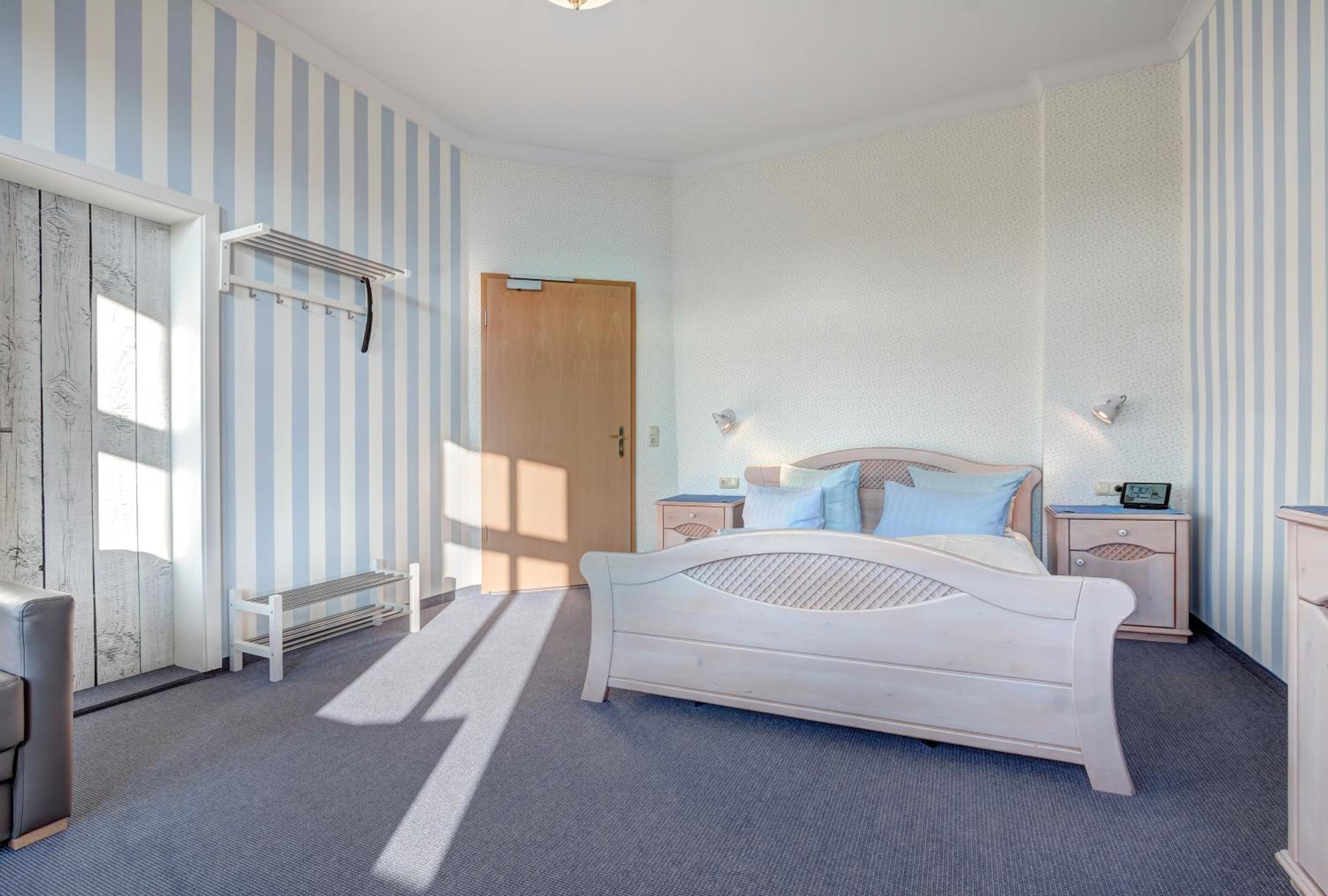 Double Room - Land Side
