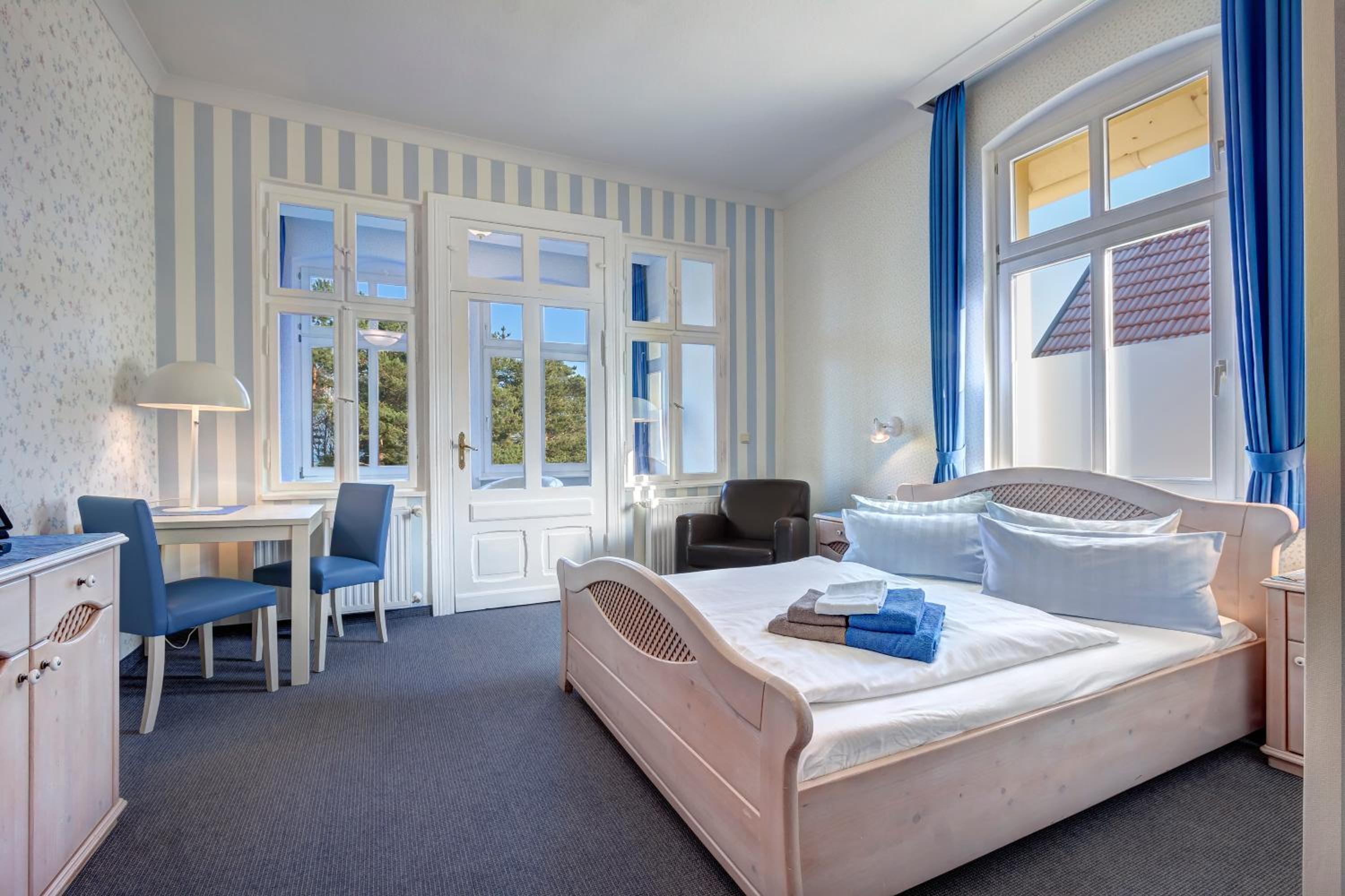 Deluxe Double Room with Sea View