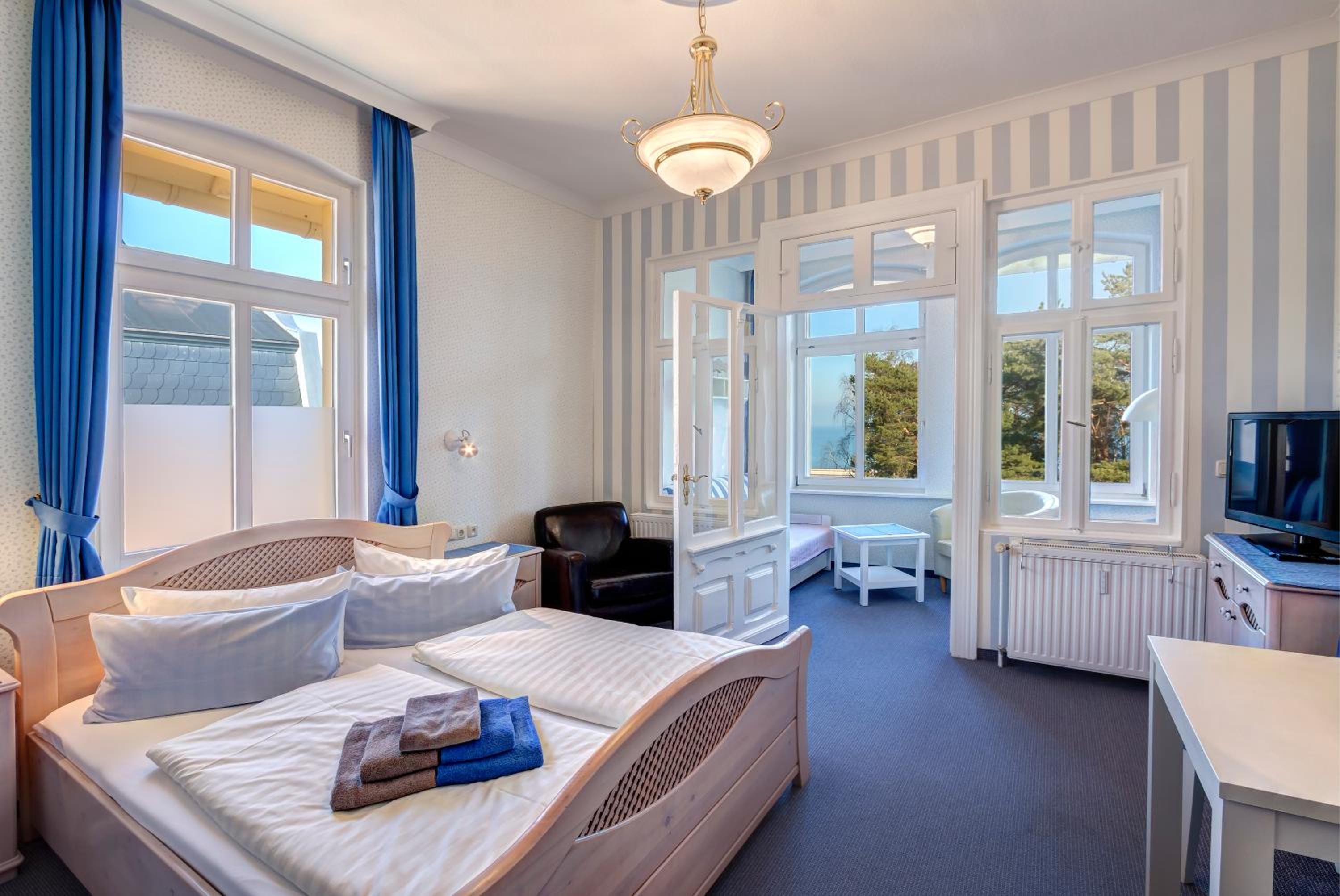 Deluxe Double Room with Sea View