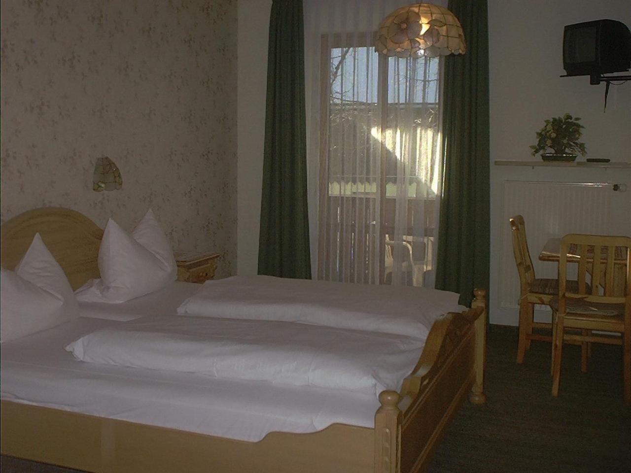 Double Room - Photo 7