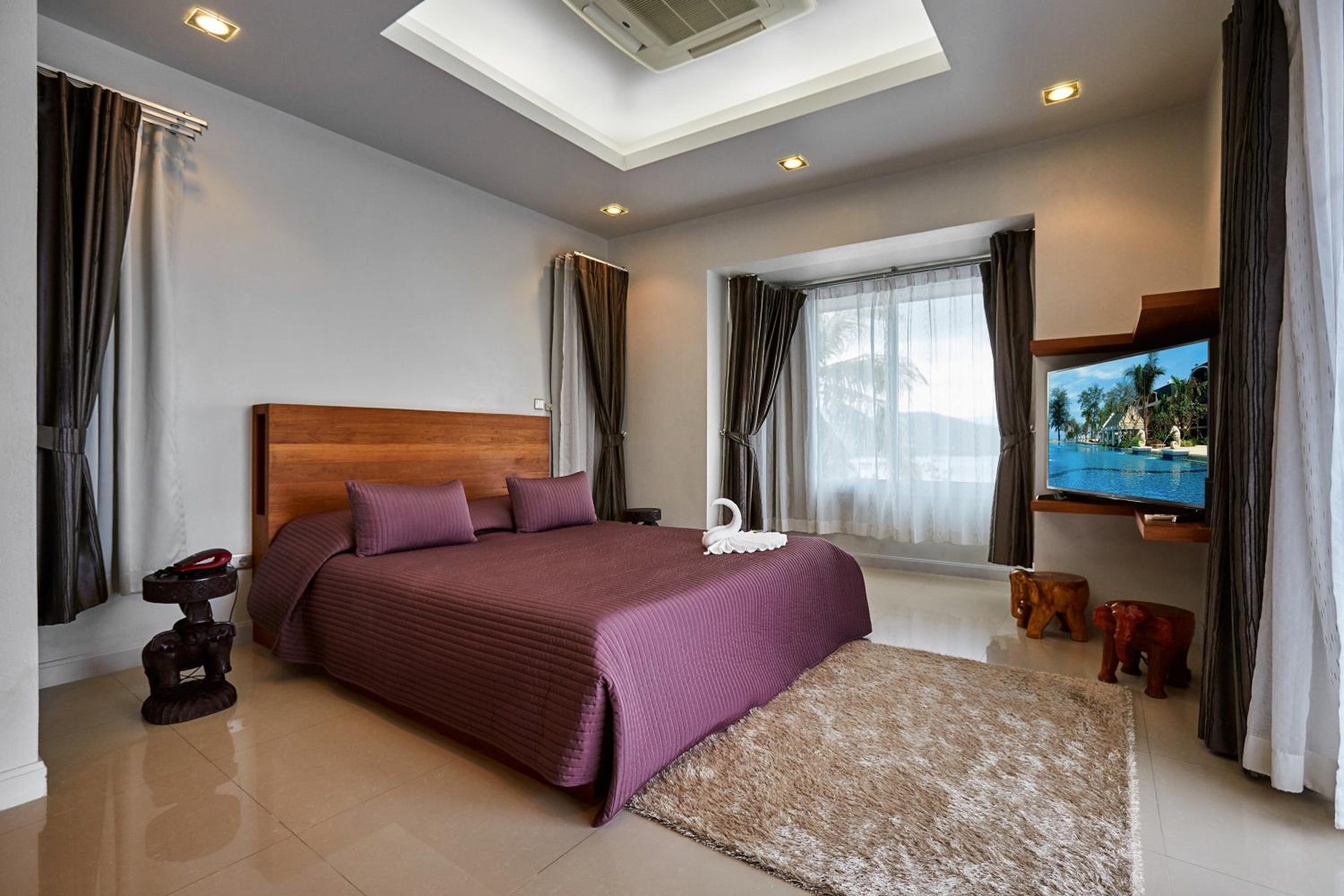 Villa with Sea View photo 1