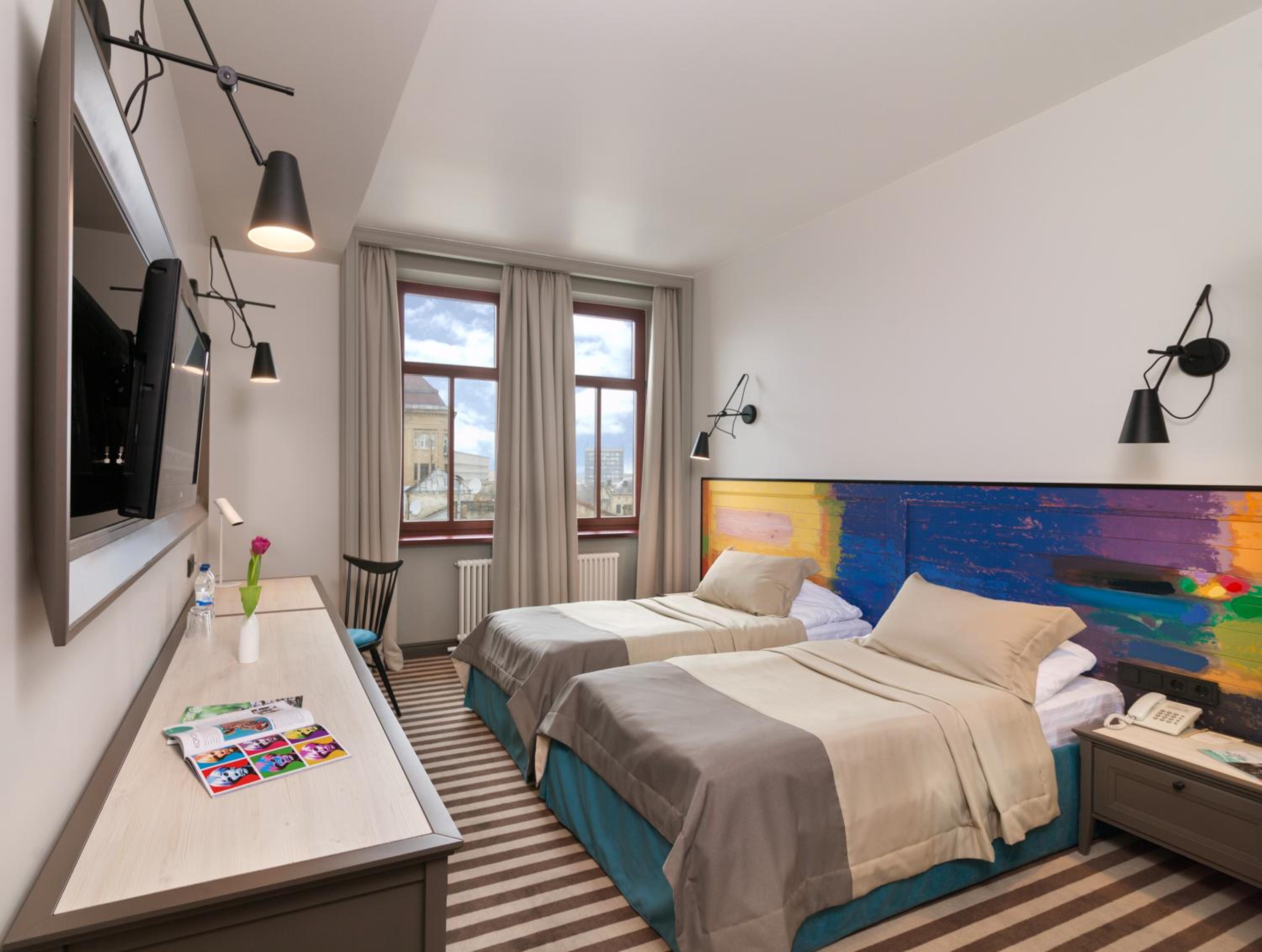 Twin Room - Photo 3