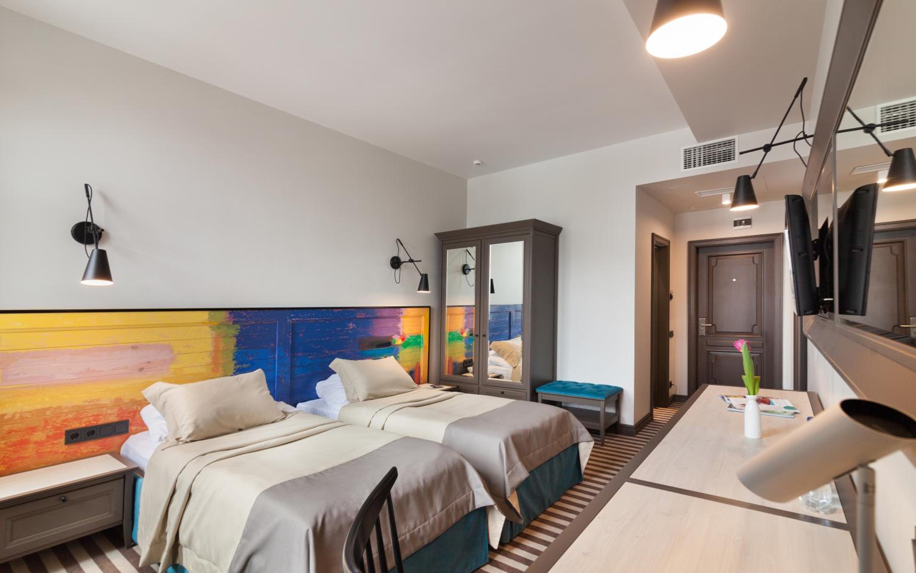 Twin Room - Photo 1