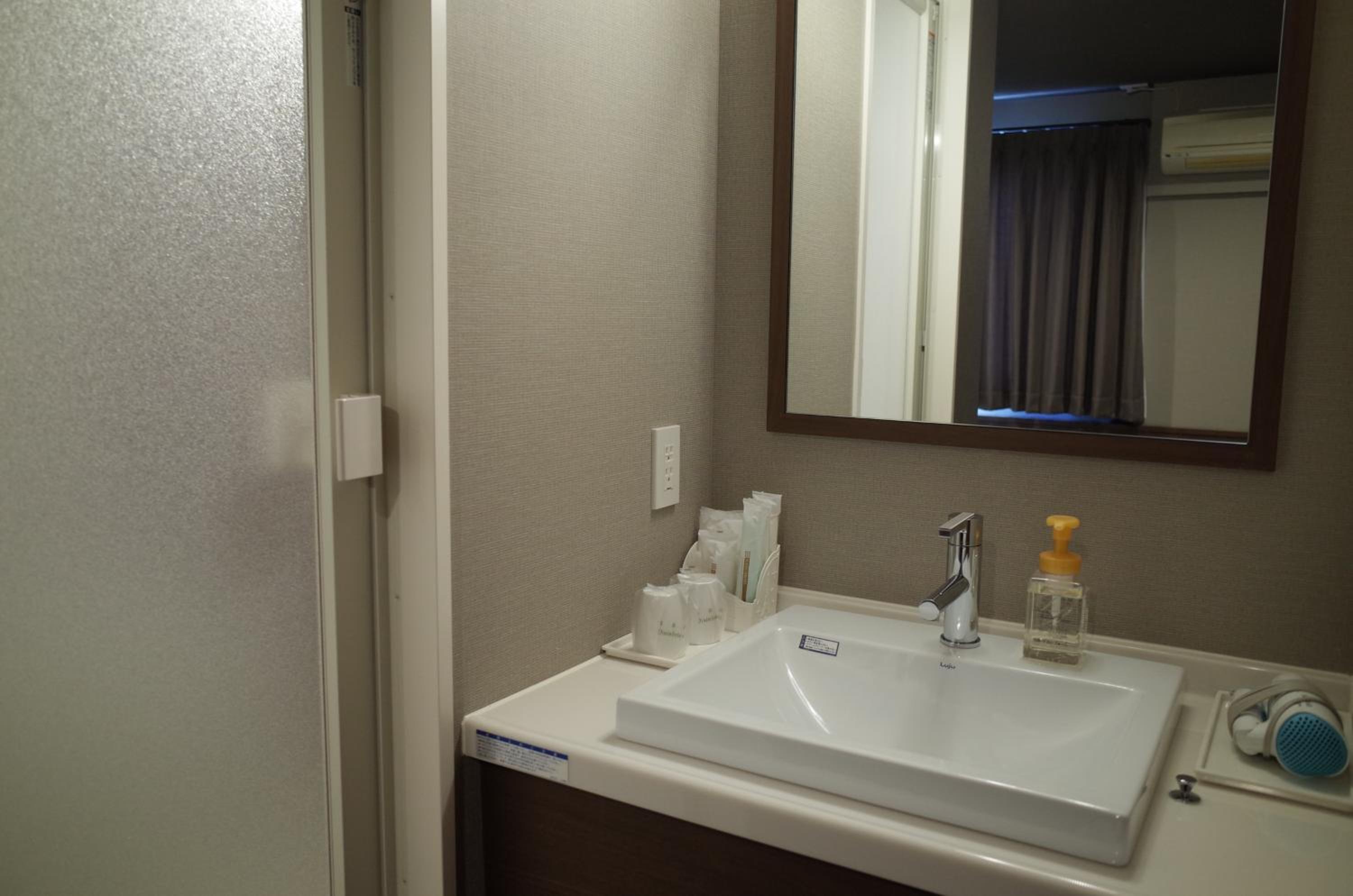 Deluxe Twin Room - Non-Smoking - Photo 7
