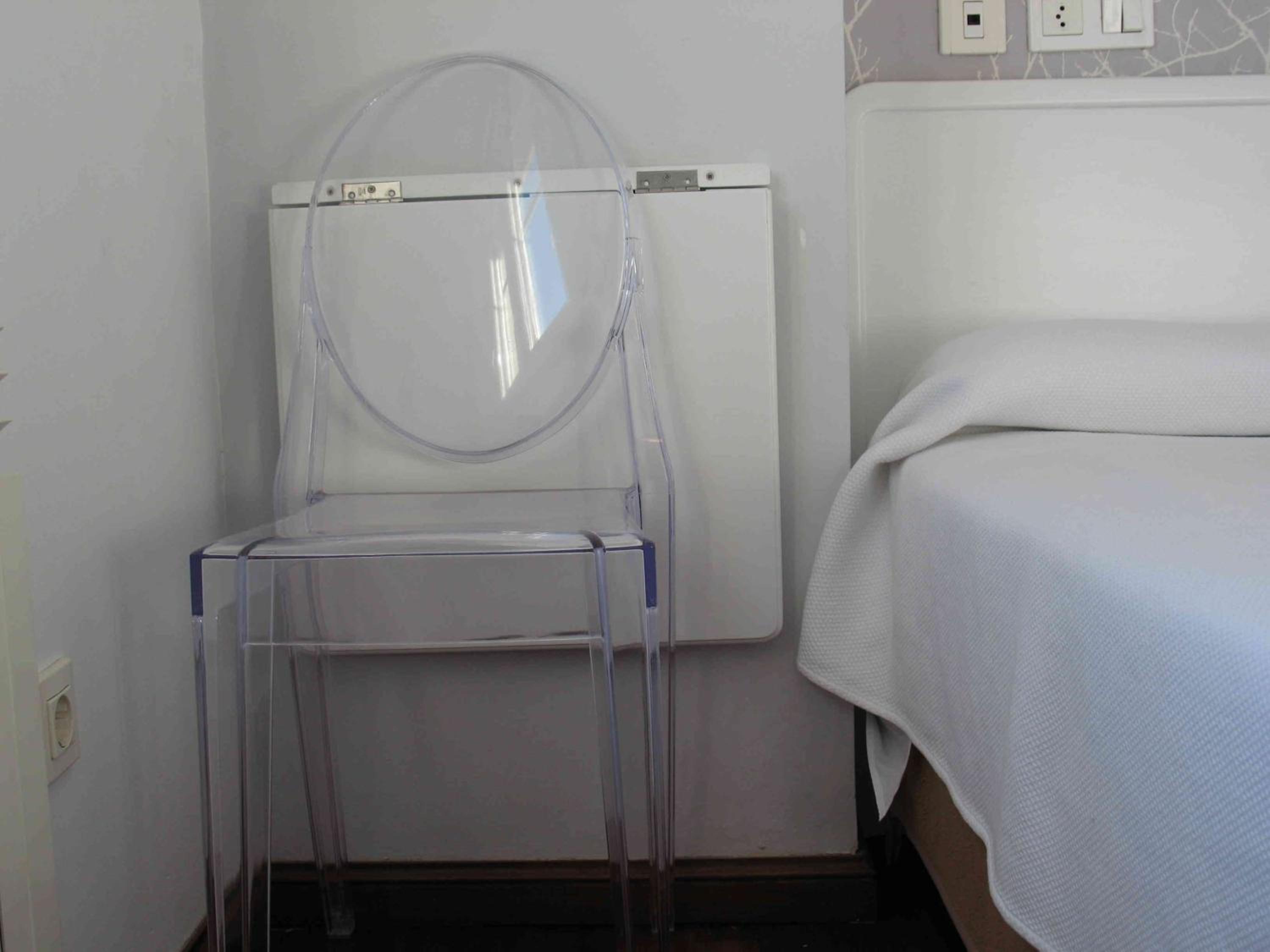 Double or Twin Room - Photo 15