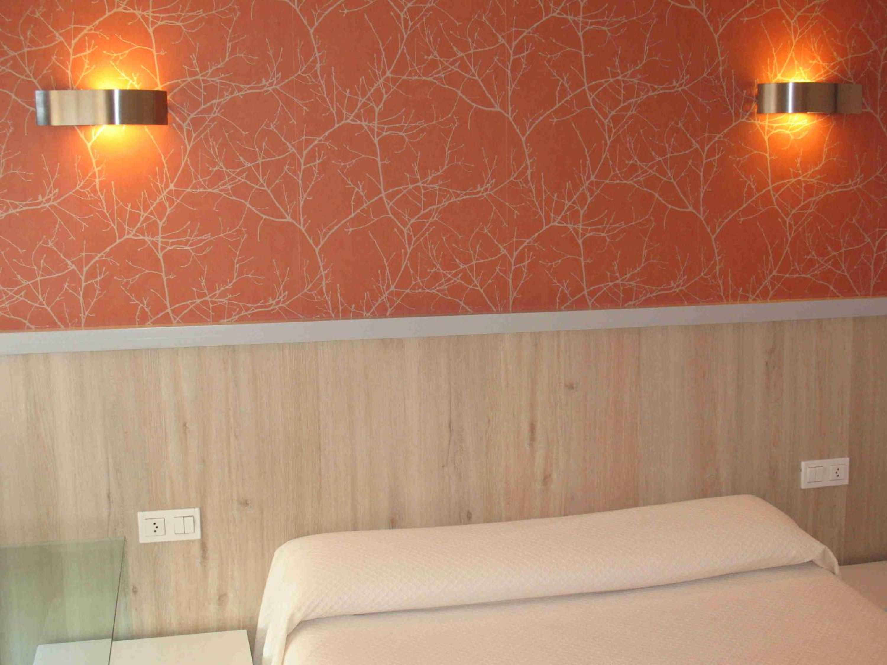 Double or Twin Room - Photo 3