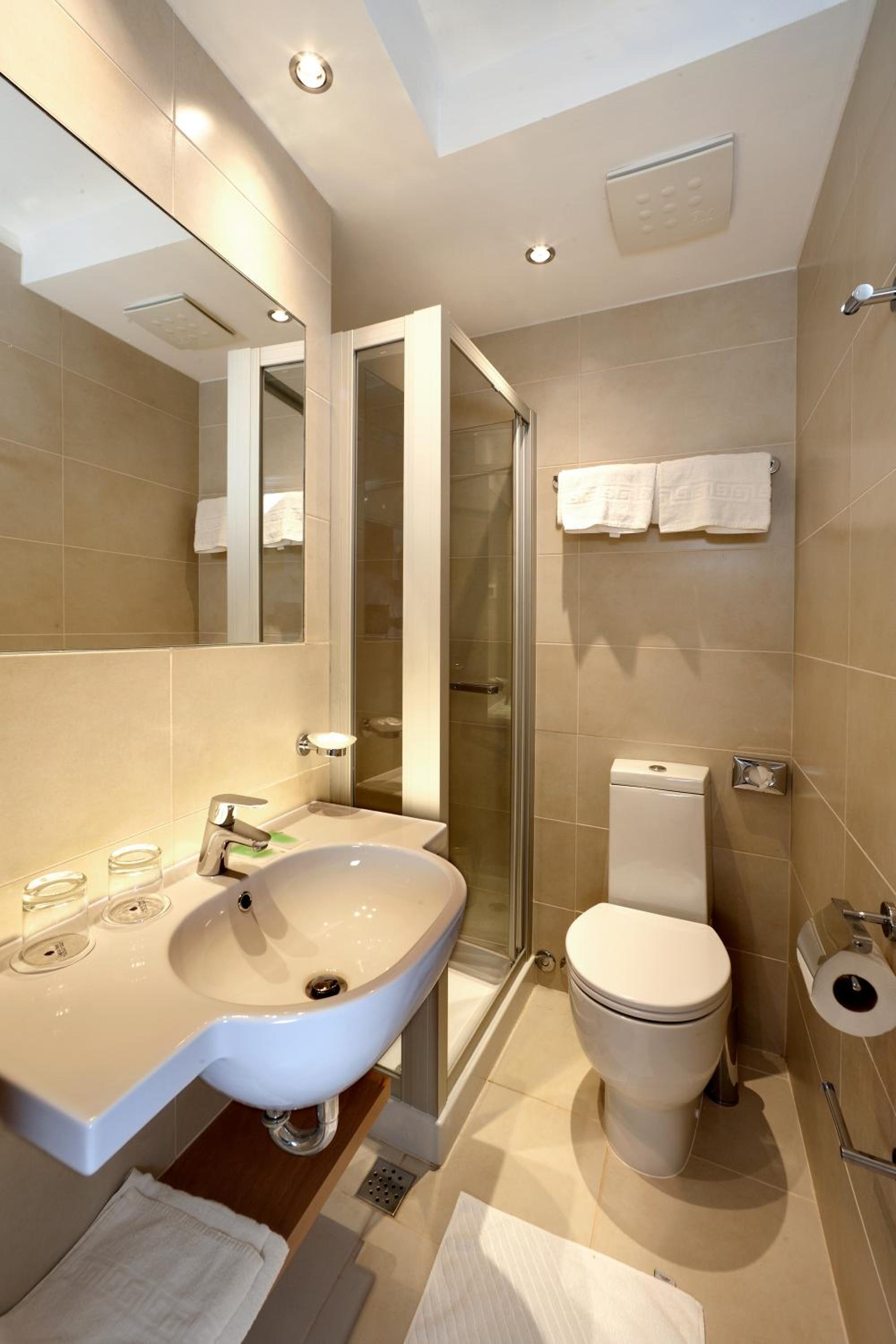Classic Room with Balcony - Sea Side - Photo 4