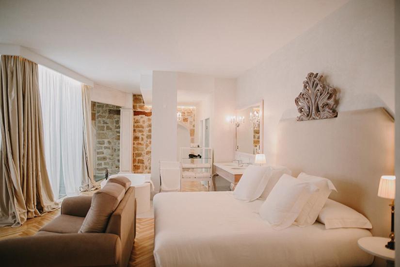 Suite Junior Familiar 3 (3 adultos)