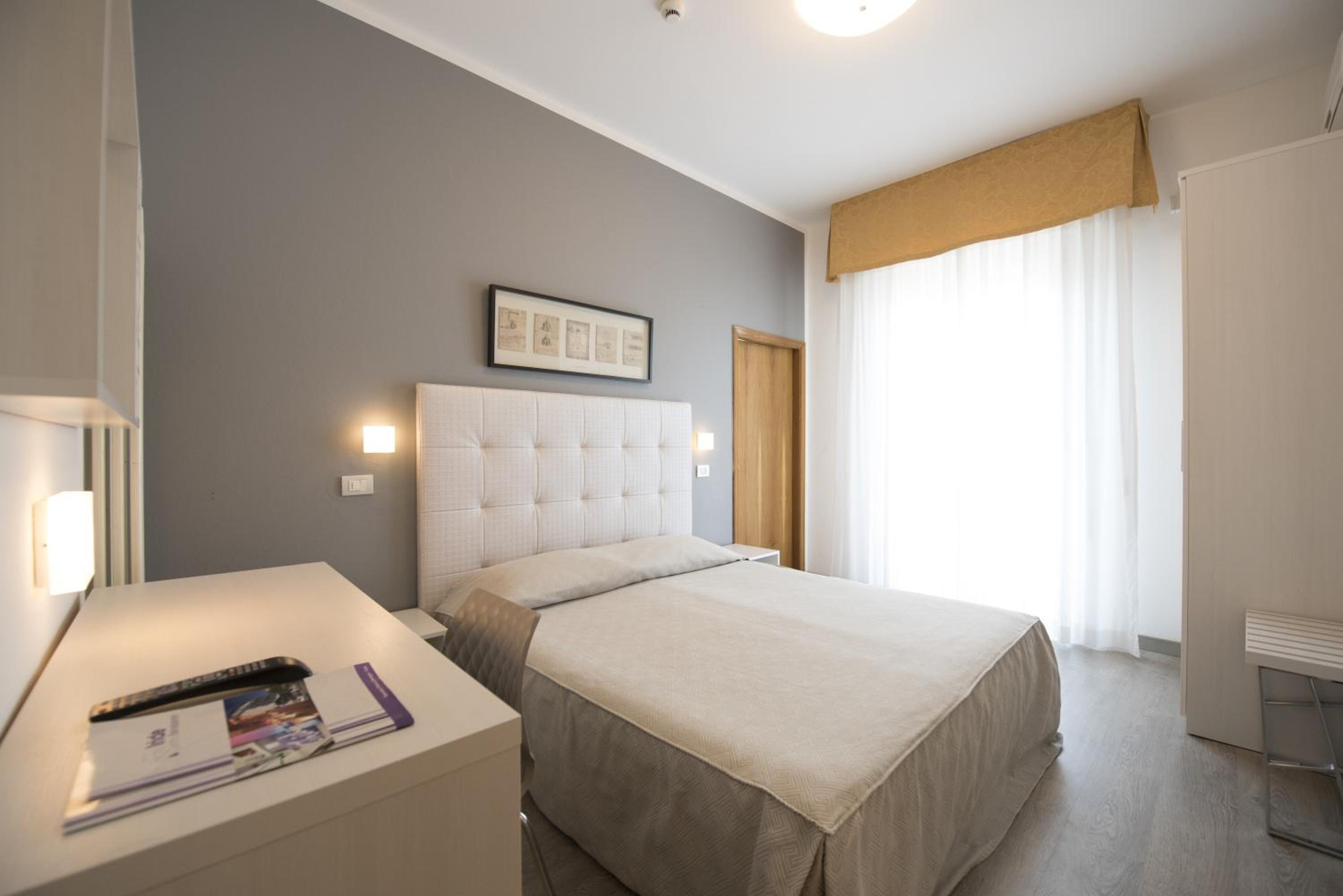 Superior Triple Room - Photo 2