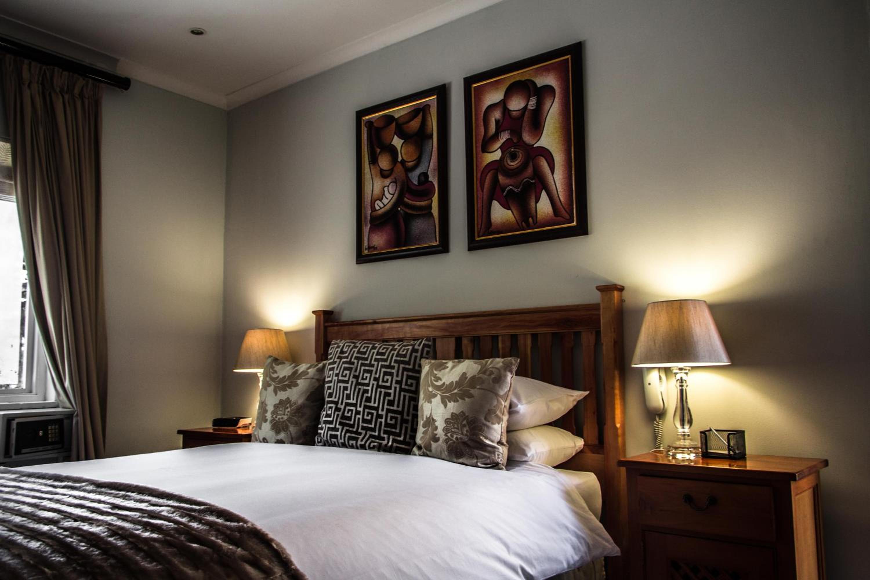 Standard Double or Twin Room - Photo 3