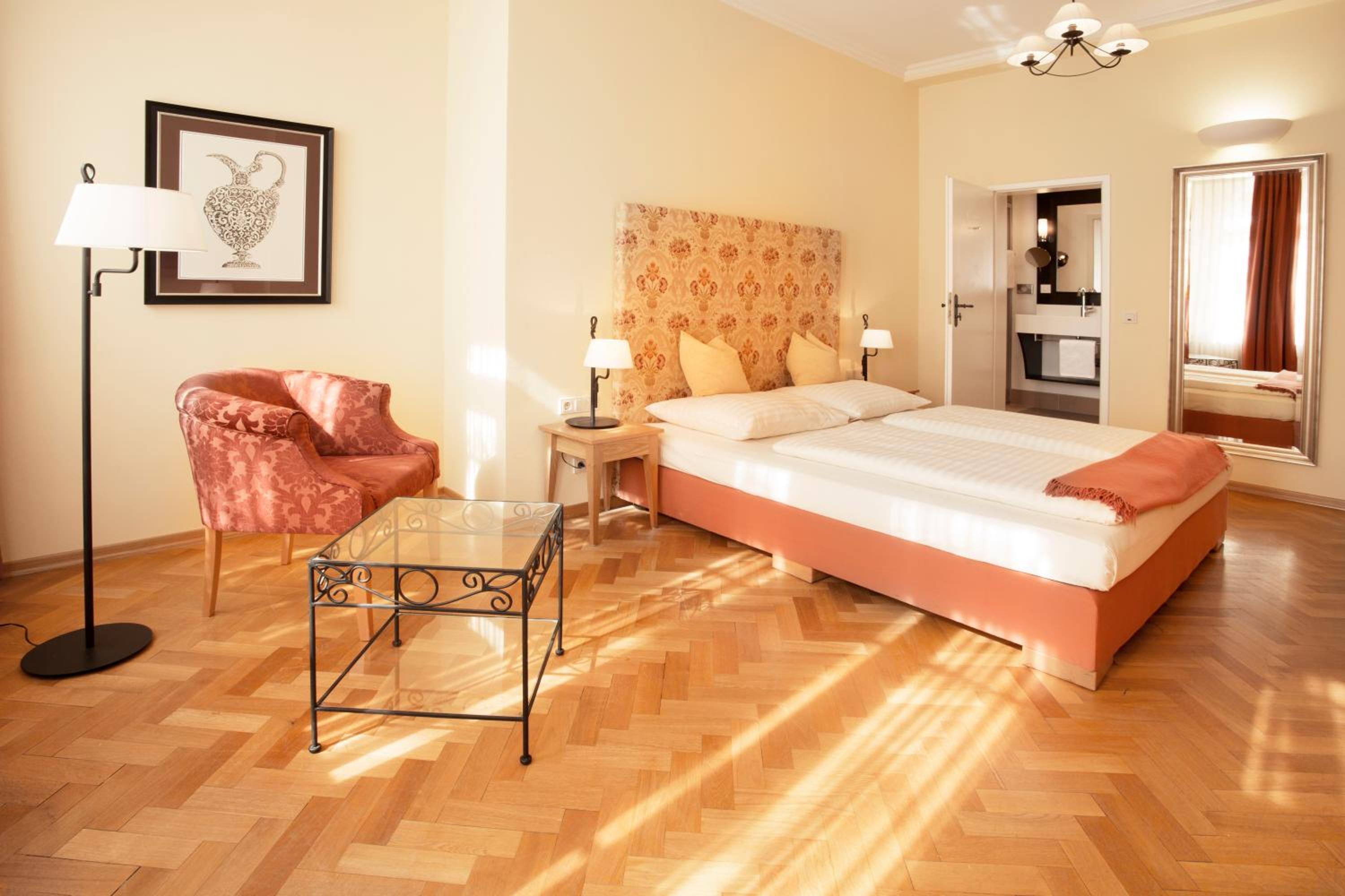 Superior Double or Twin Room - Photo 1