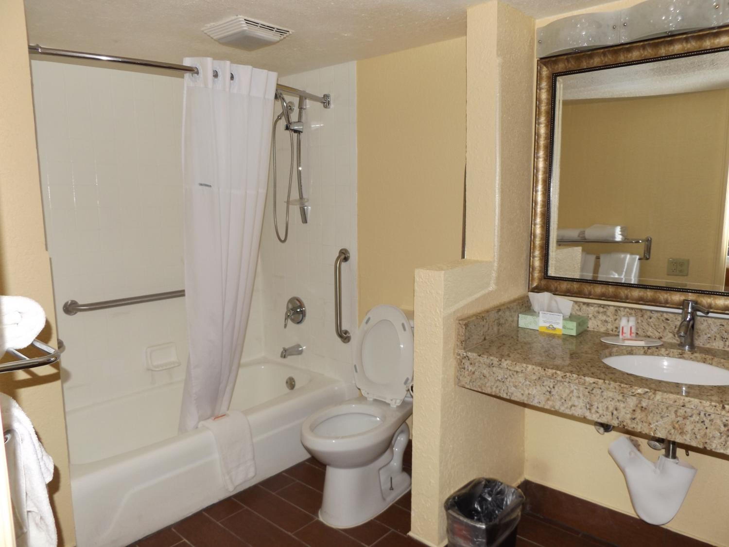 King Room - Disability Access/Non-Smoking - Photo 2