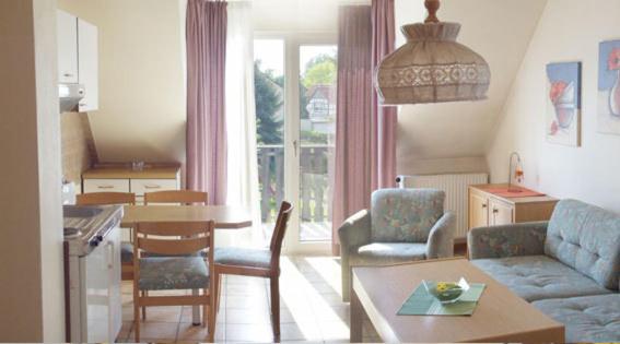 One-Bedroom Apartment (2 - 4 Adults) - Photo 1