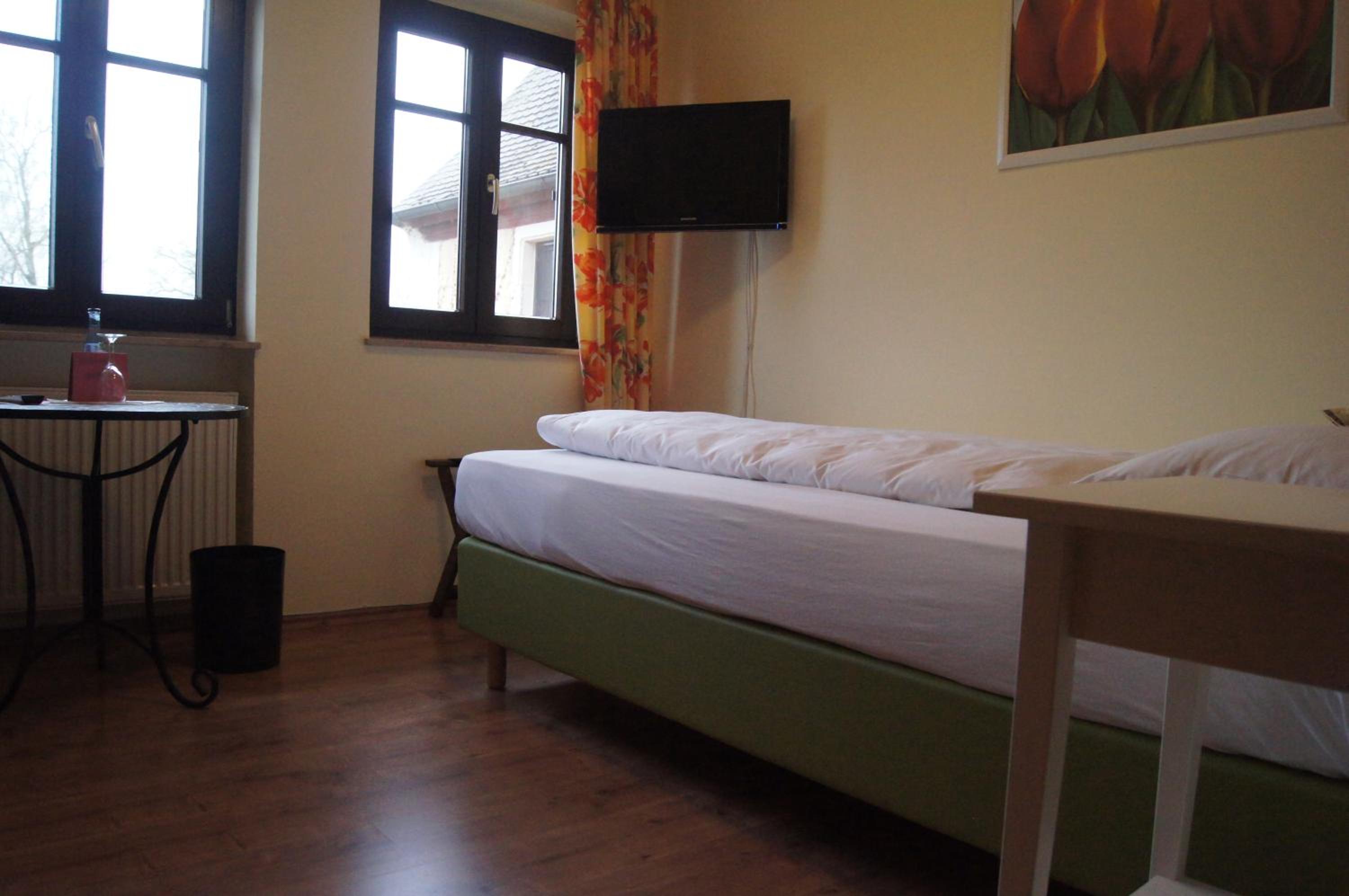 Single Room photo 1