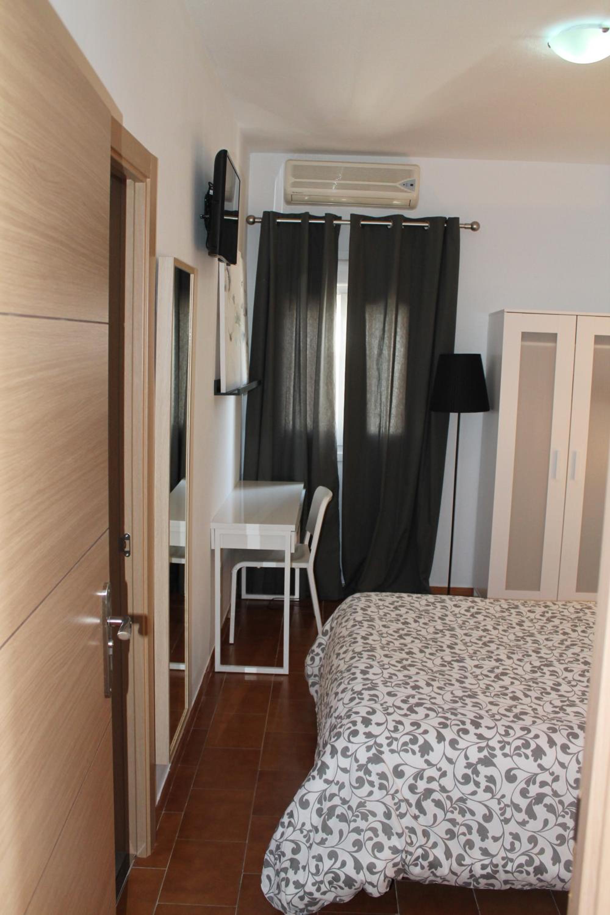 Deluxe Double Room - Photo 5