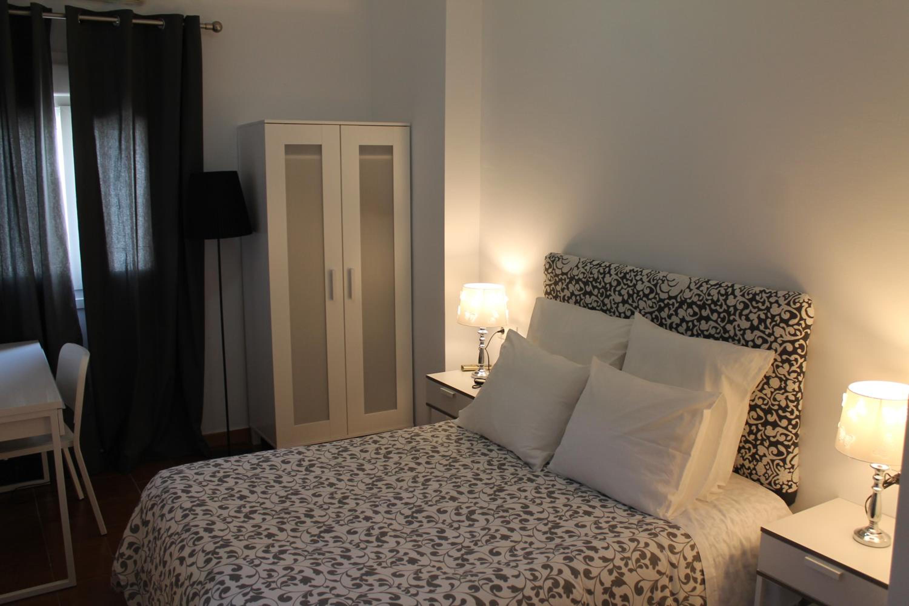 Deluxe Double Room - Photo 3