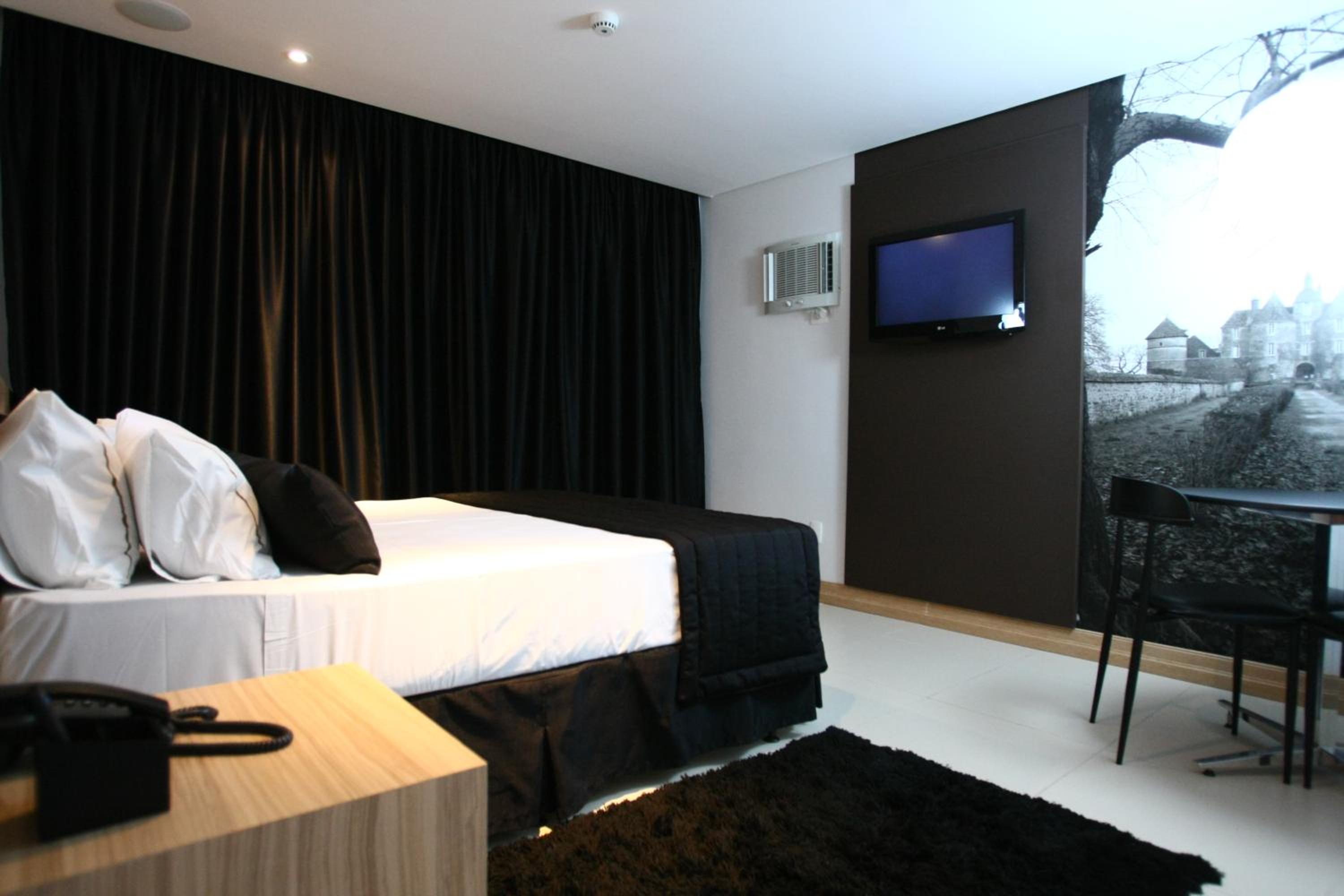 Deluxe Double Room with Hot Tub photo 2