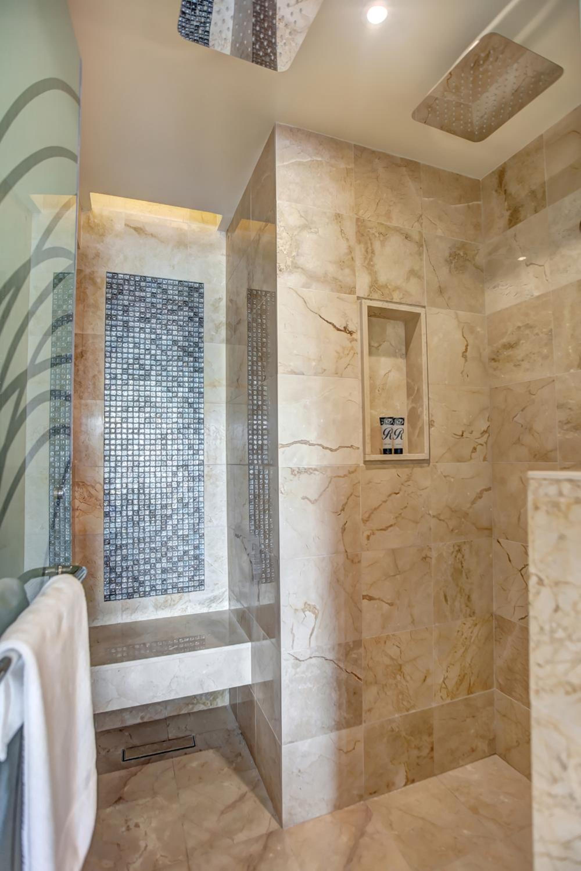 Luxury Presidential One Bedroom Suite Ocean View Diamond Club