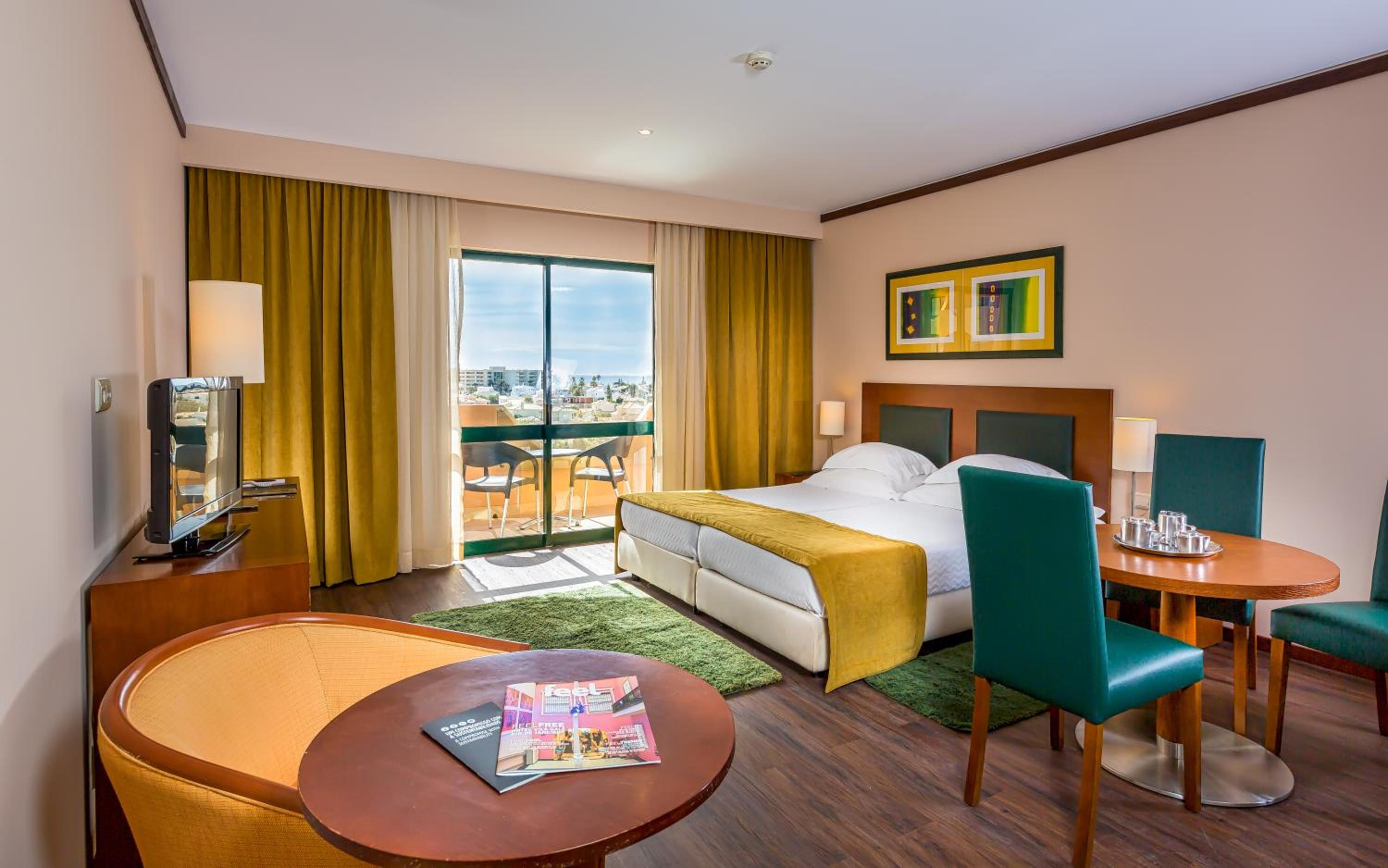 Twin Room - Photo 1