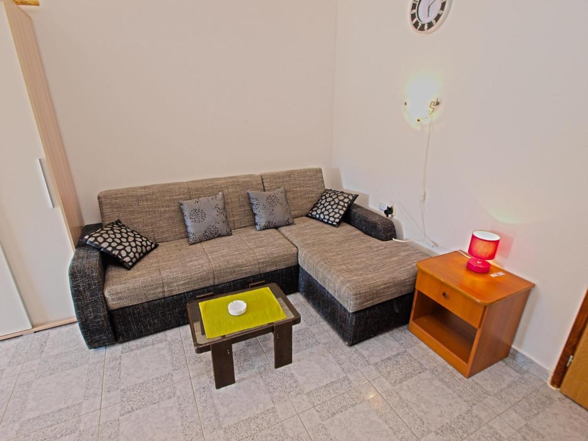 Apartment photo 3