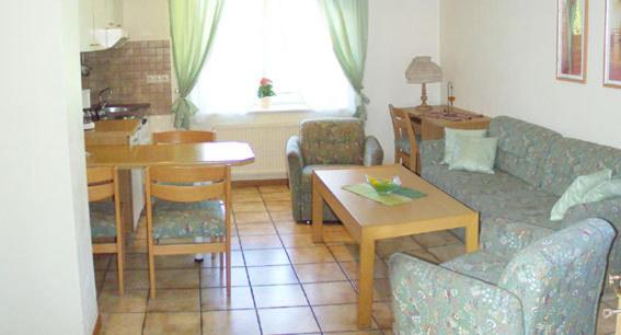 One-Bedroom Apartment (2 - 4 Adults) - Photo 3