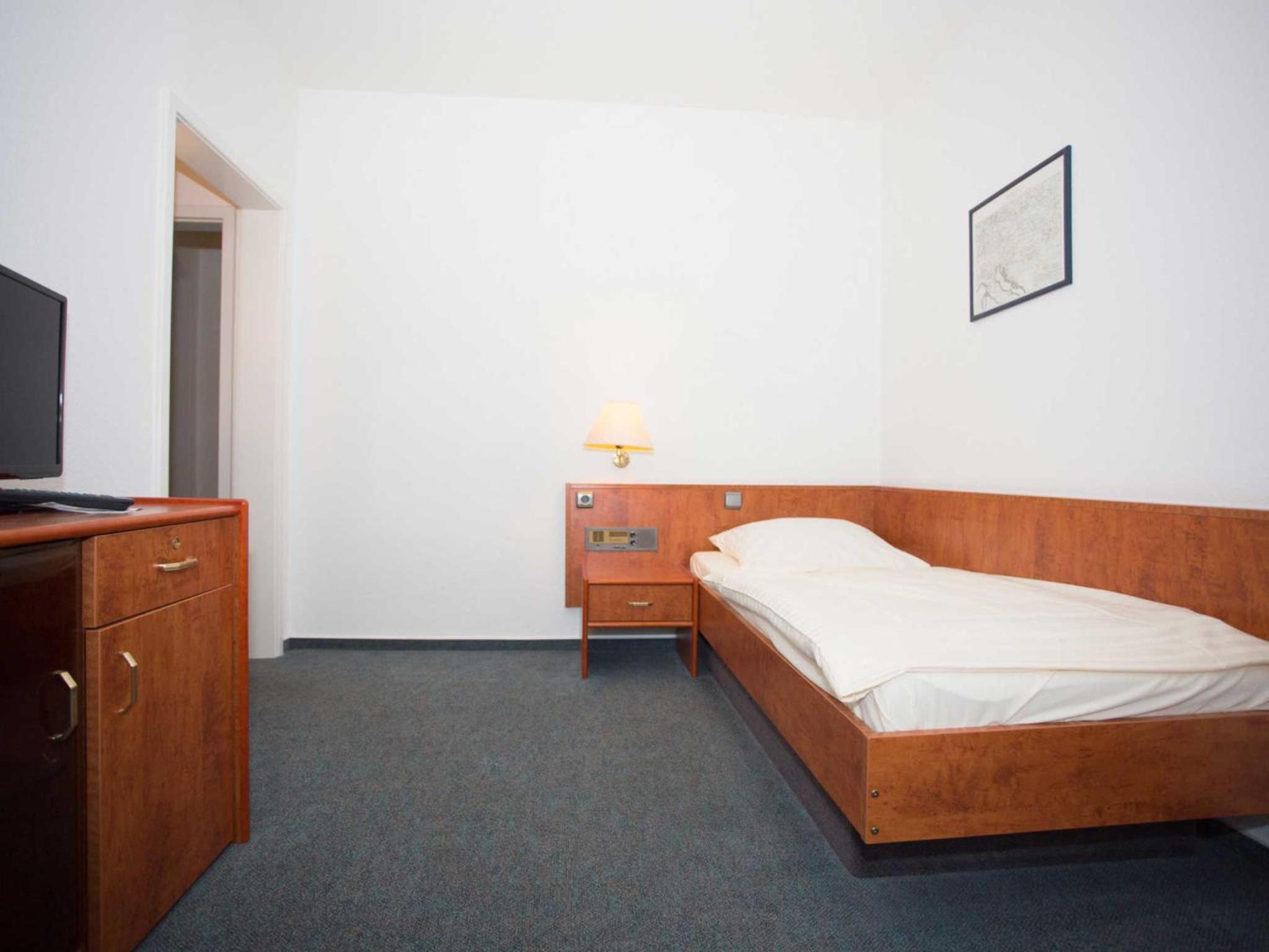 Single Room photo 2