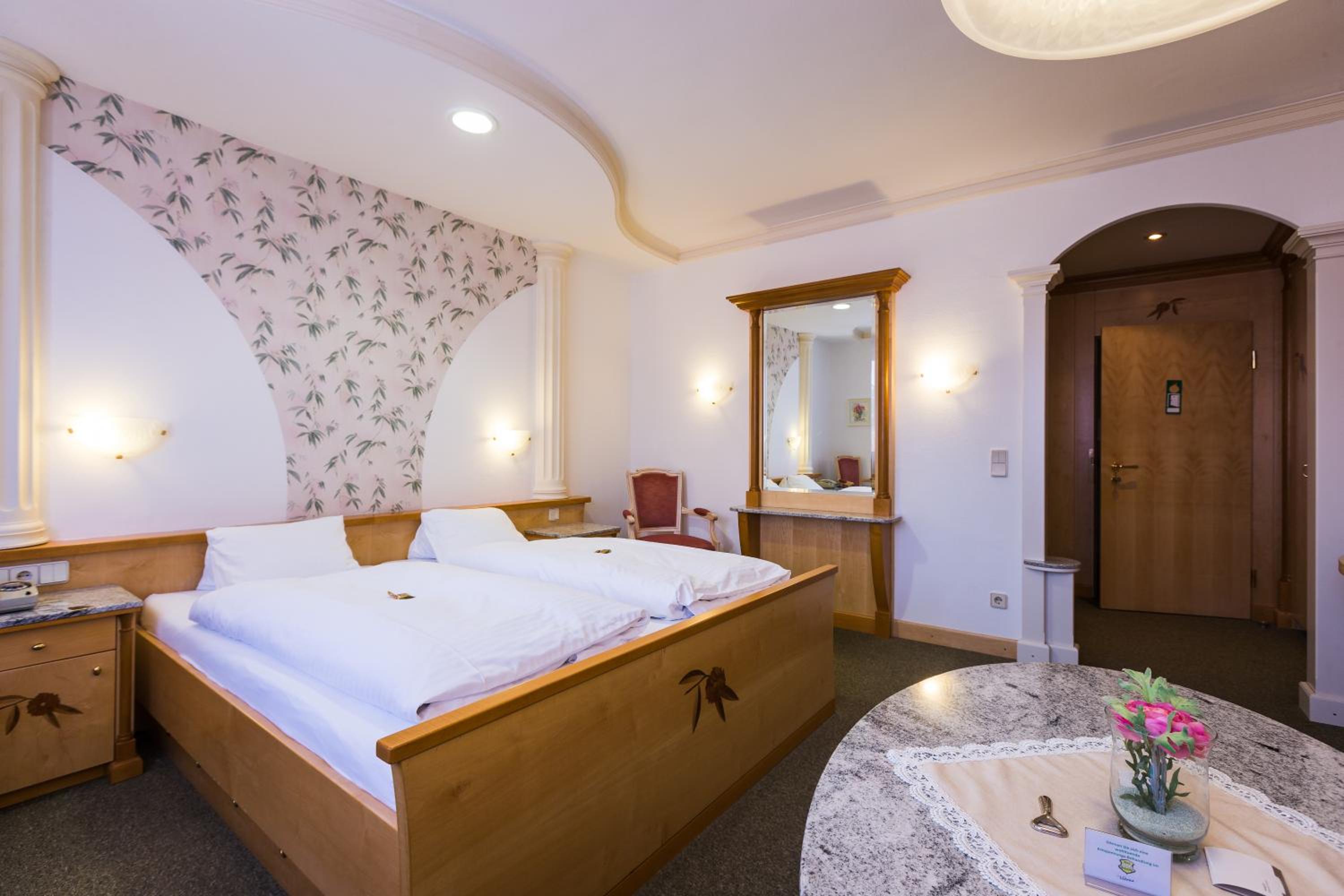 Economy Double Room photo 1